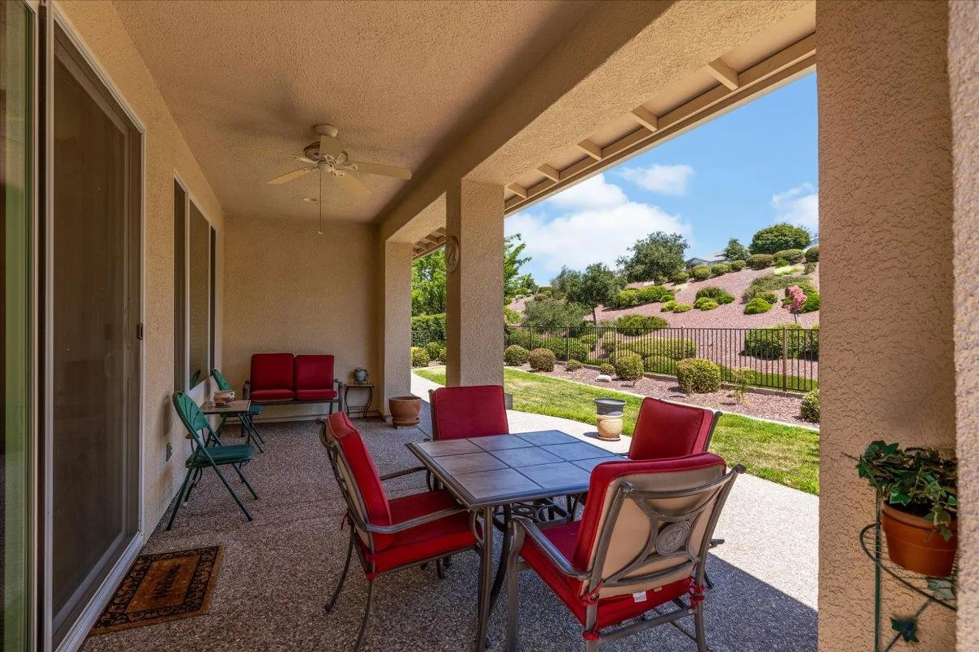Property Slideshow image 10 of 49 | 2502 walden view ln, Lincoln, CA, 95648