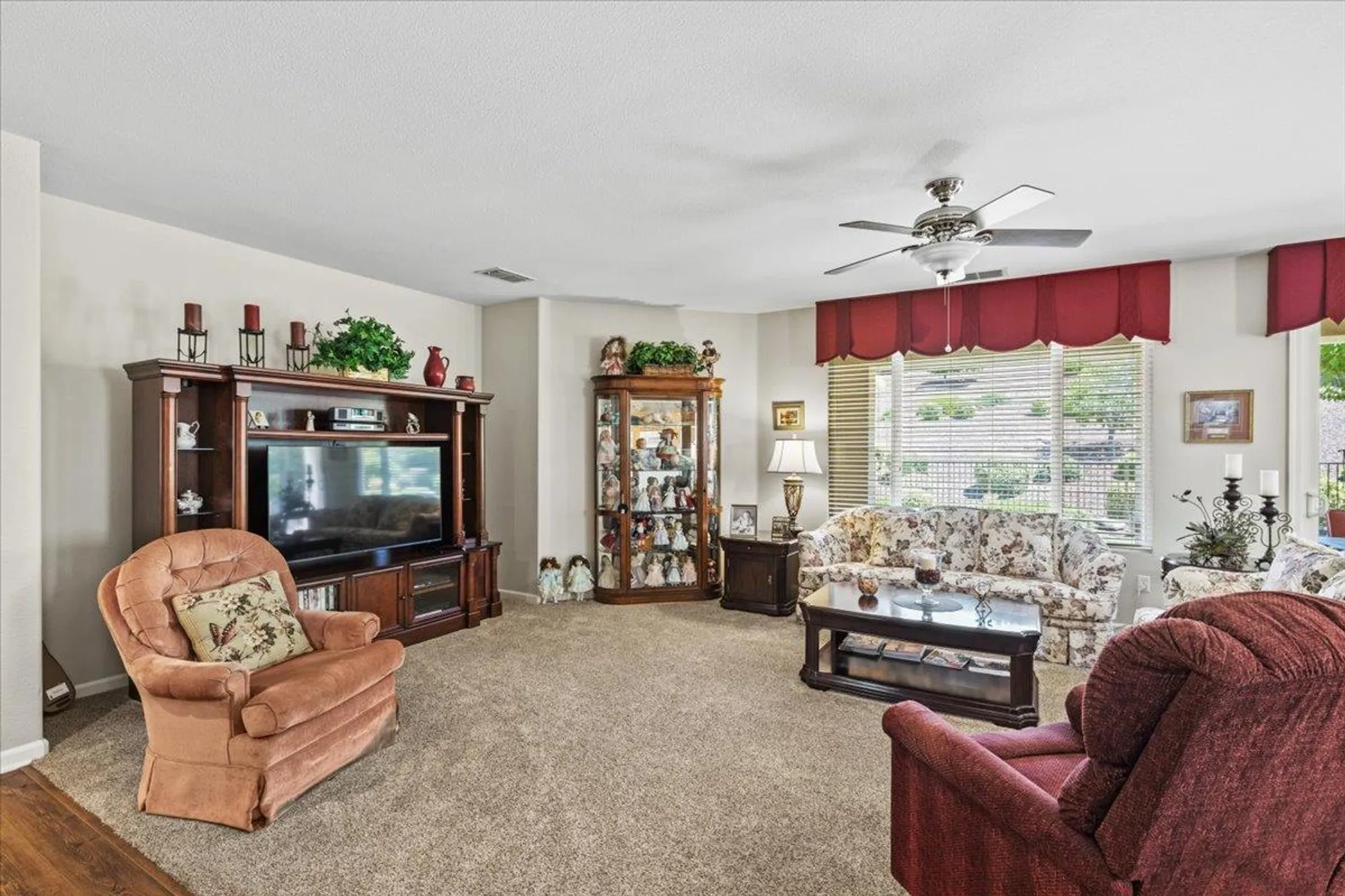 Property Slideshow image 12 of 49 | 2502 walden view ln, Lincoln, CA, 95648