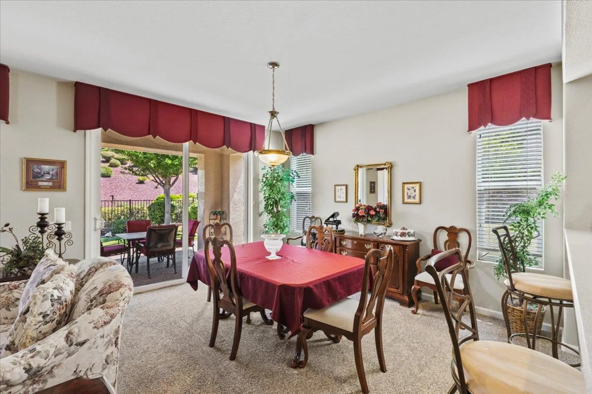 Property Slideshow image 13 of 49 | 2502 walden view ln, Lincoln, CA, 95648