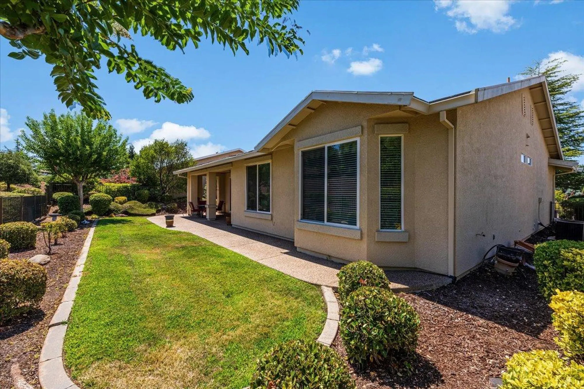 Property Slideshow image 8 of 49 | 2502 walden view ln, Lincoln, CA, 95648