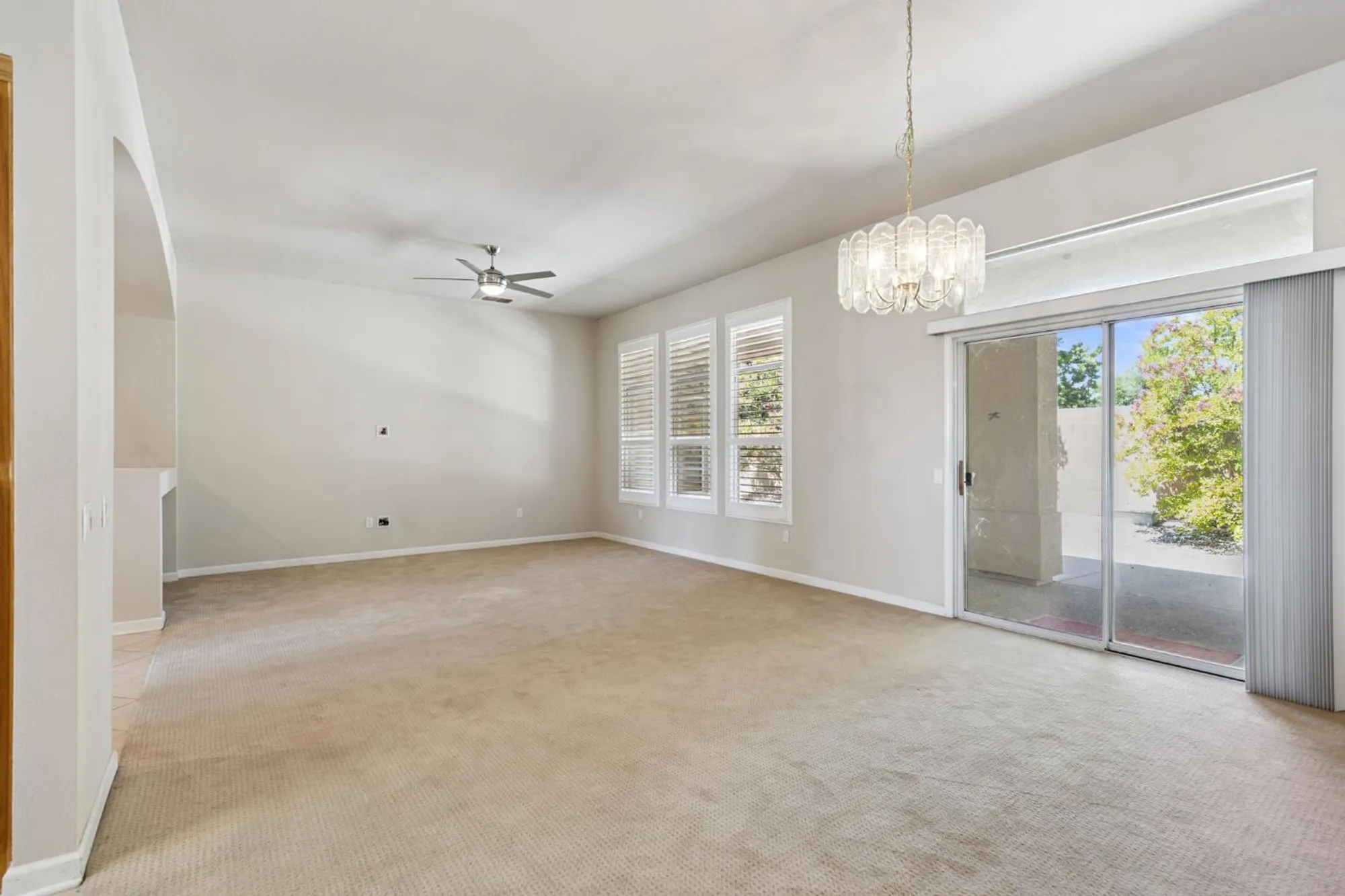 Property Slideshow image 12 of 40 | 4032 enchanted cir, Roseville, CA, 95747
