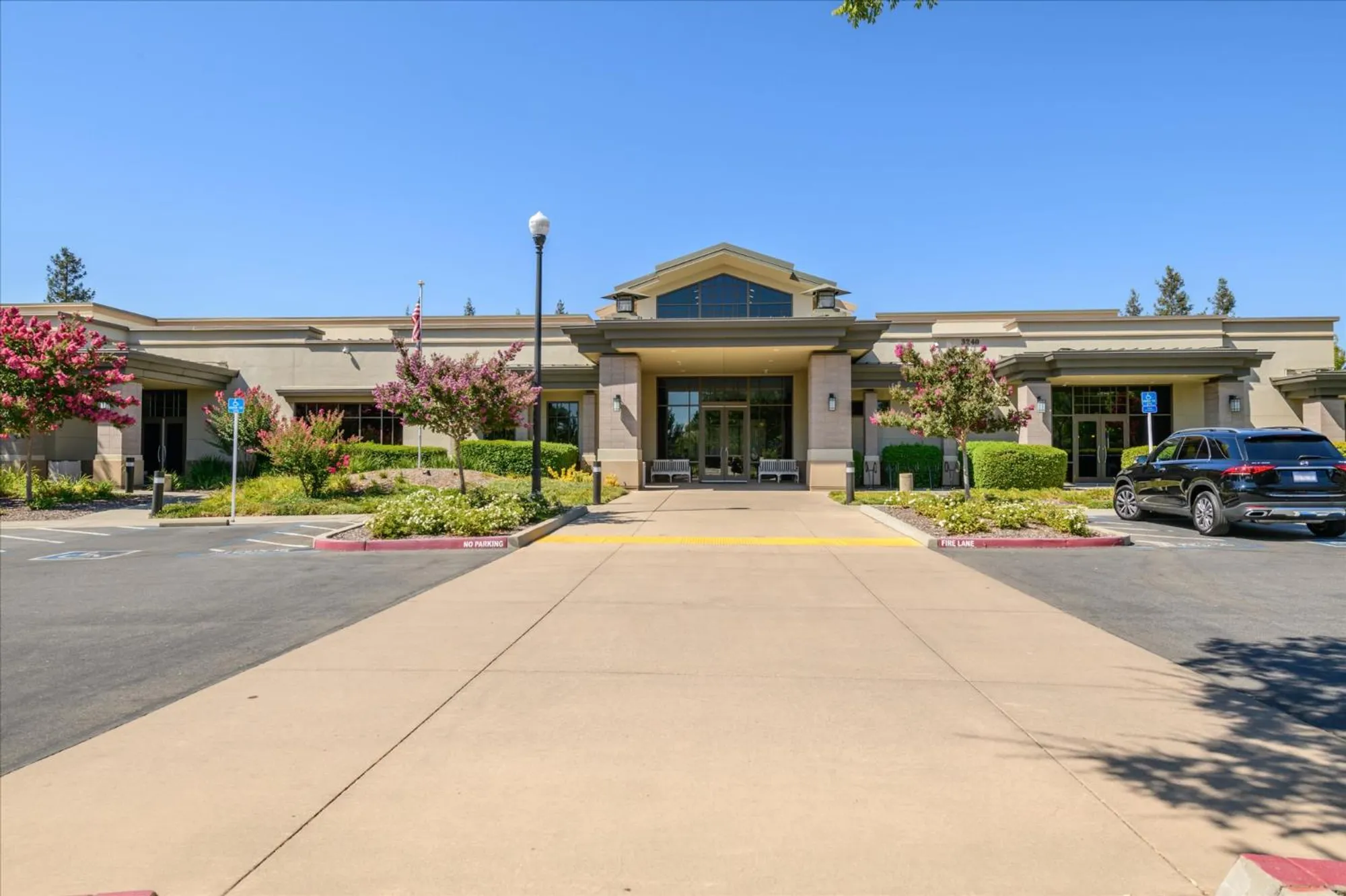 Property Slideshow image 31 of 36 | 2112 leighham dr, Roseville, CA, 95747