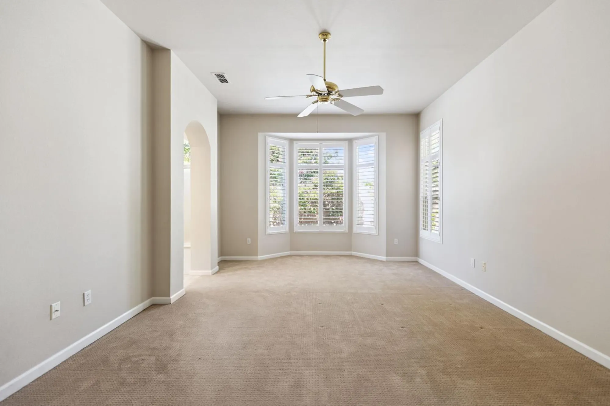 Property Slideshow image 22 of 40 | 4032 enchanted cir, Roseville, CA, 95747