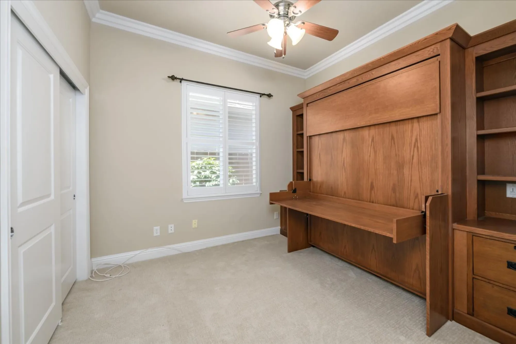 Property Slideshow image 24 of 36 | 2112 leighham dr, Roseville, CA, 95747