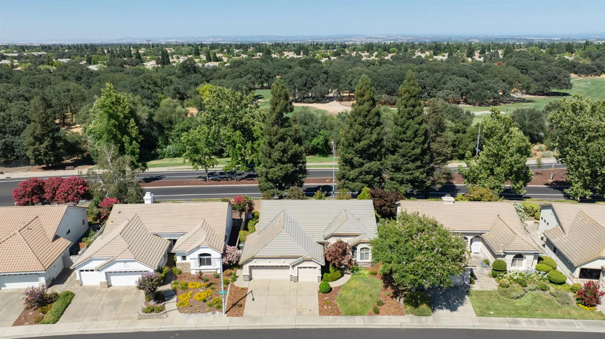 Property Slideshow image 37 of 40 | 4032 enchanted cir, Roseville, CA, 95747