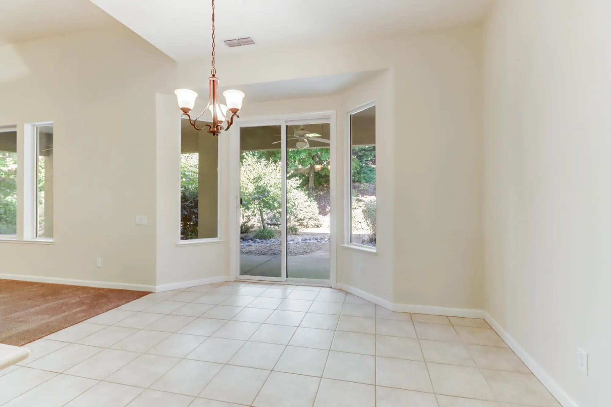 Property Slideshow image 10 of 25 | 3501 saberton ct, Rocklin, CA, 95765