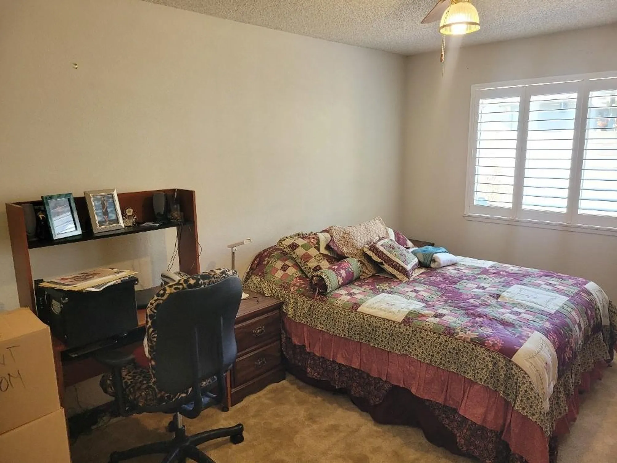 Property Slideshow image 19 of 31 | 7407 sunborough ln, Sacramento, CA, 95828