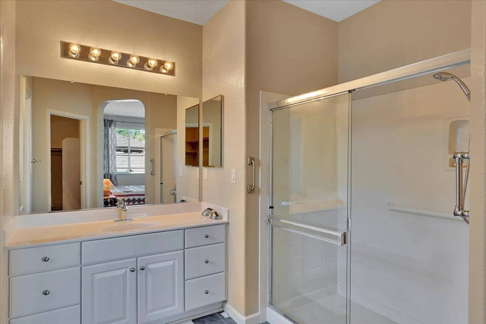 Property Slideshow image 21 of 60 | 470 pelican bay cir, Sacramento, CA, 95835