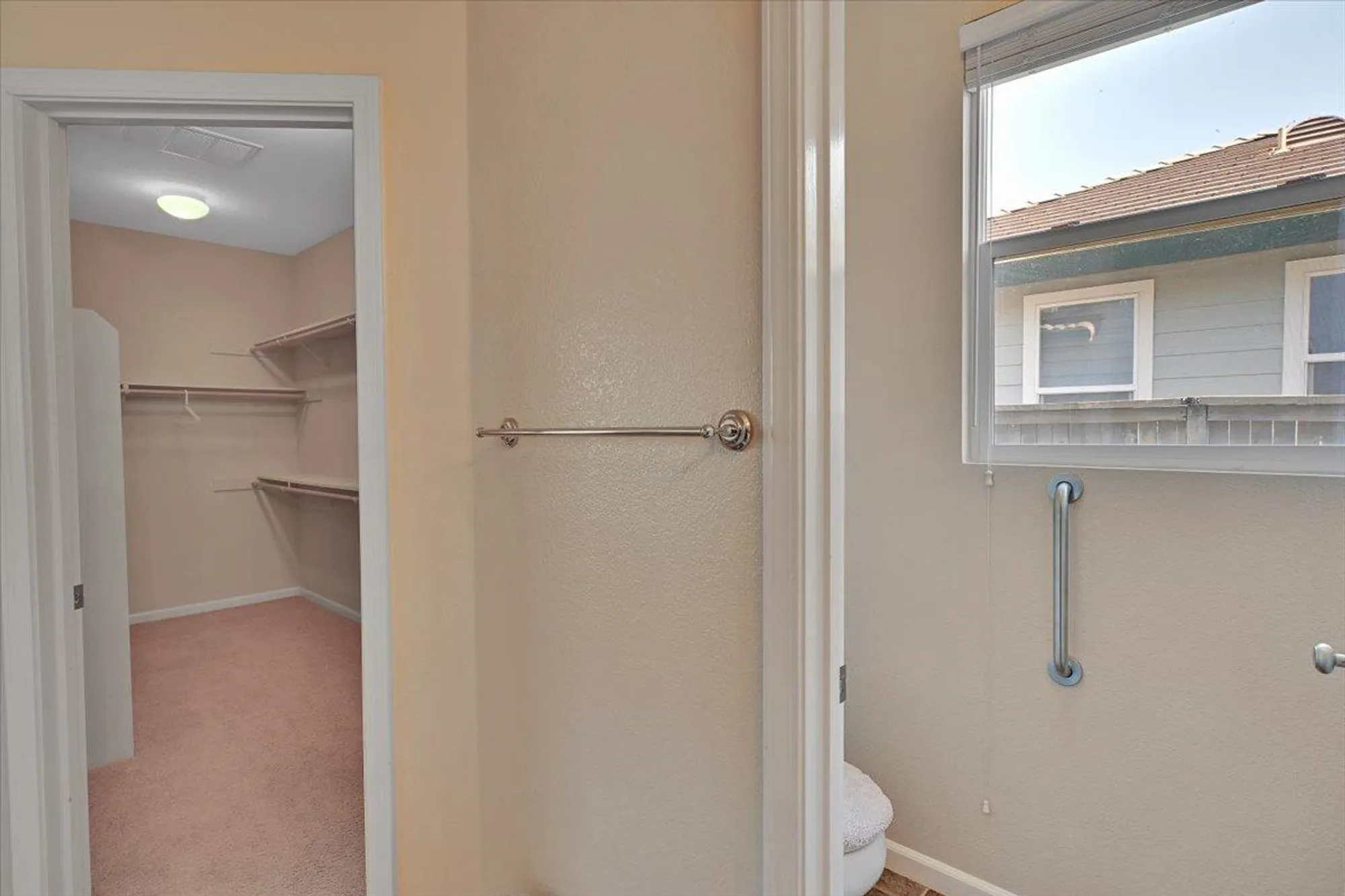 Property Slideshow image 24 of 60 | 470 pelican bay cir, Sacramento, CA, 95835