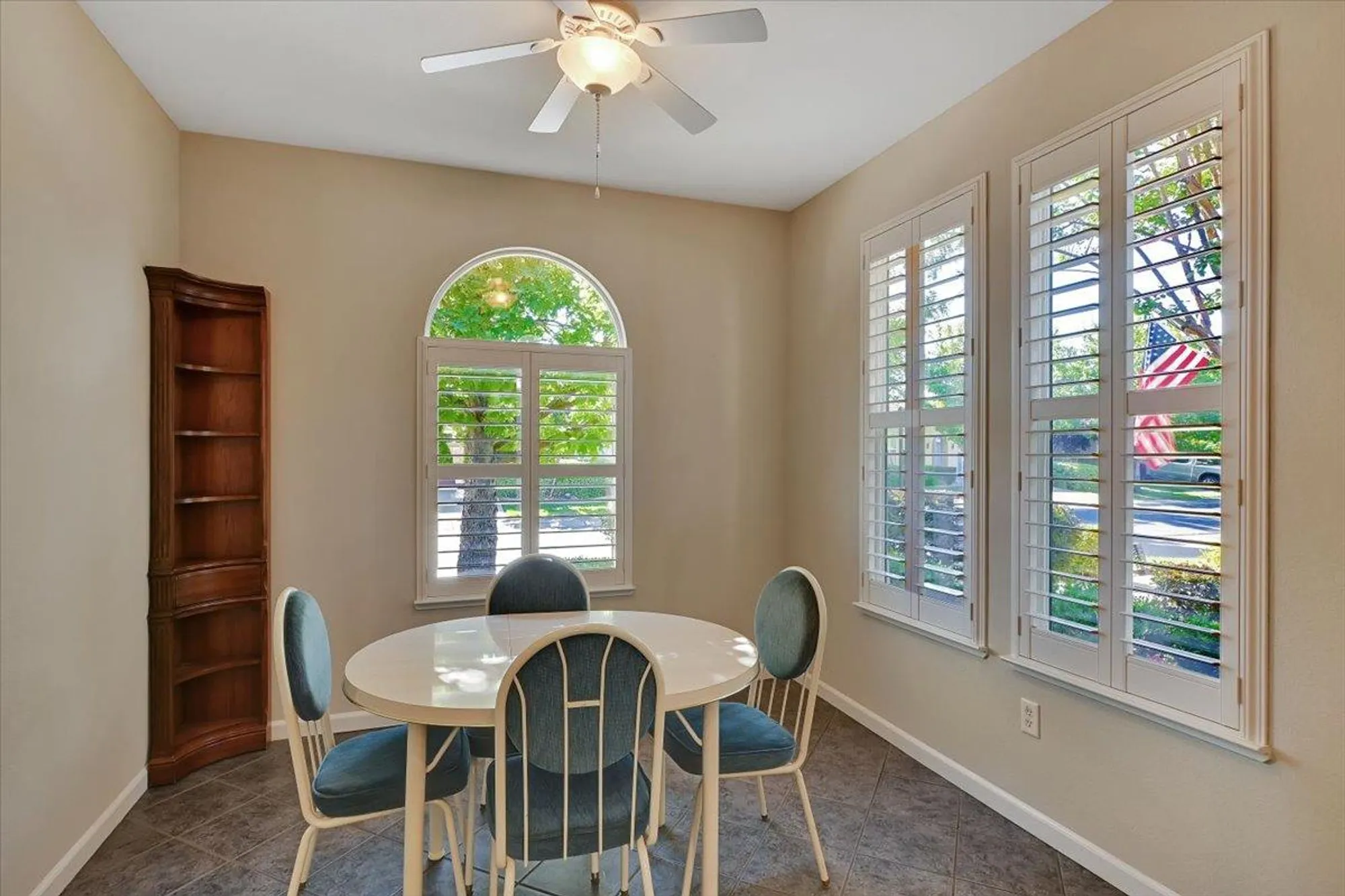 Property Slideshow image 13 of 60 | 470 pelican bay cir, Sacramento, CA, 95835