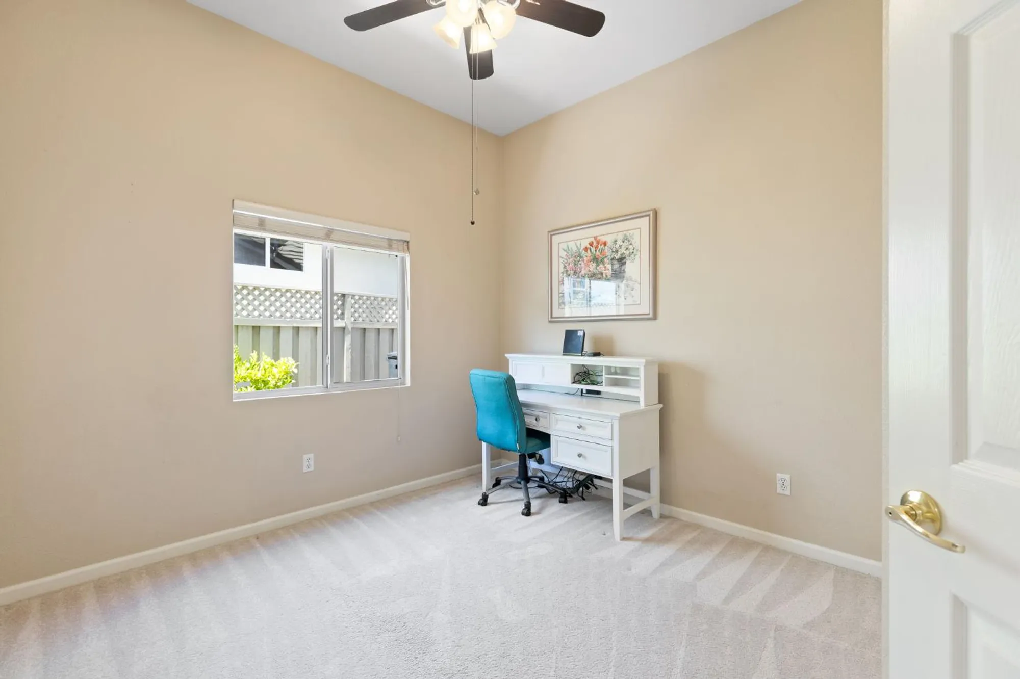 Property Slideshow image 20 of 29 | 5741 sandlewood way, Roseville, CA, 95747