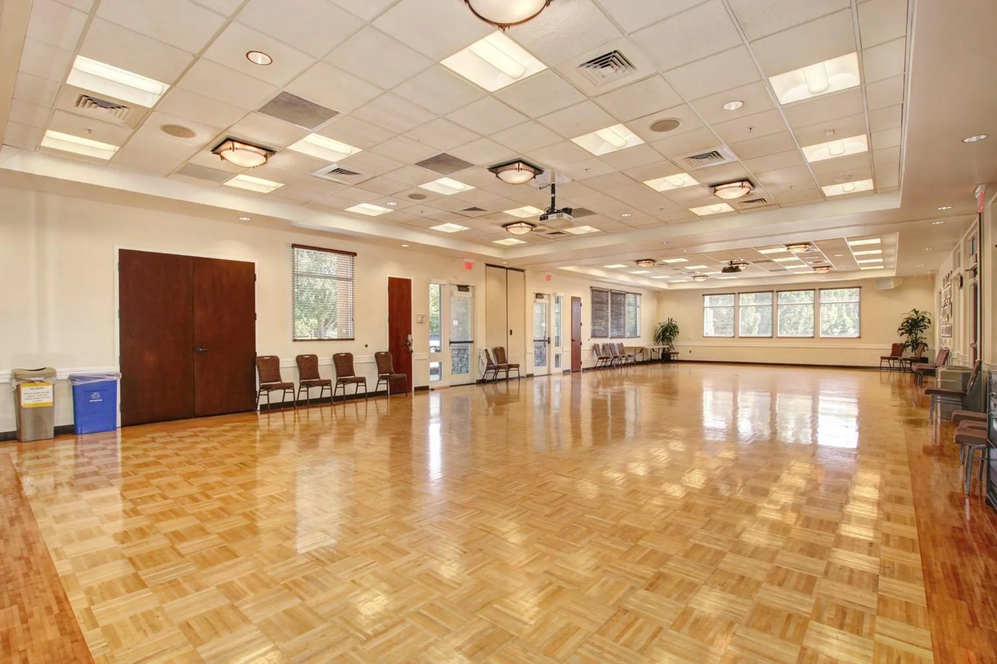 Property Slideshow image 65 of 71 | 8221 peak forest way, Elk Grove, CA, 95757