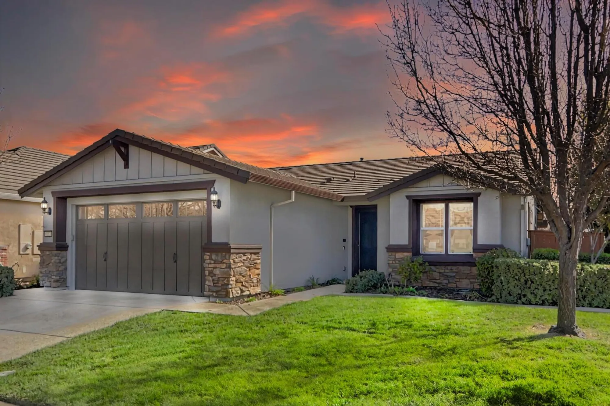 Property Slideshow image 3 of 71 | 8221 peak forest way, Elk Grove, CA, 95757