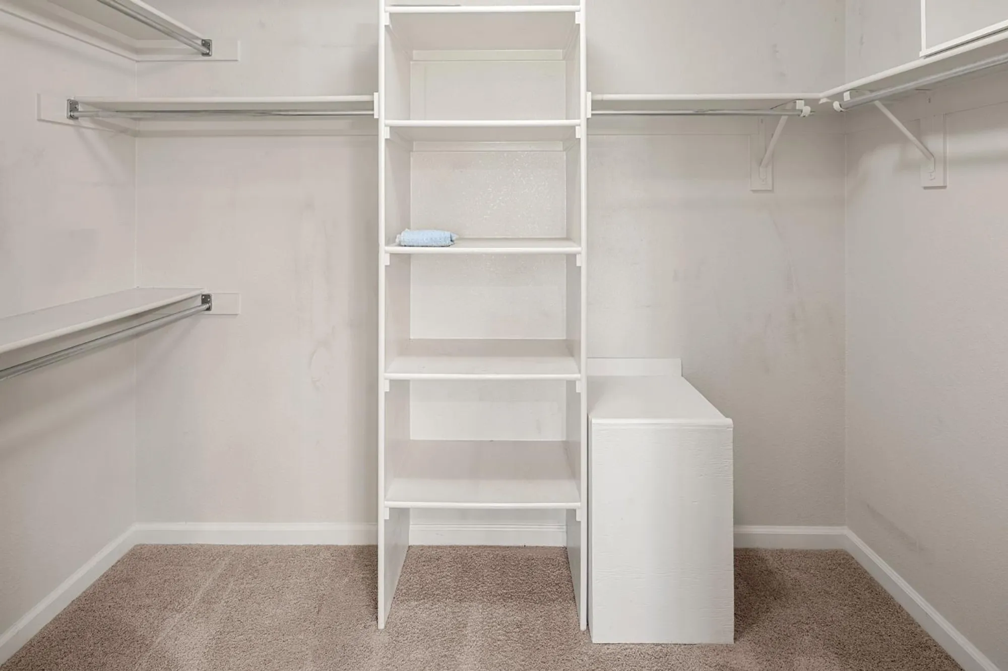 Property Slideshow image 24 of 32 | 1530 topanga ln 202, Lincoln, CA, 95648