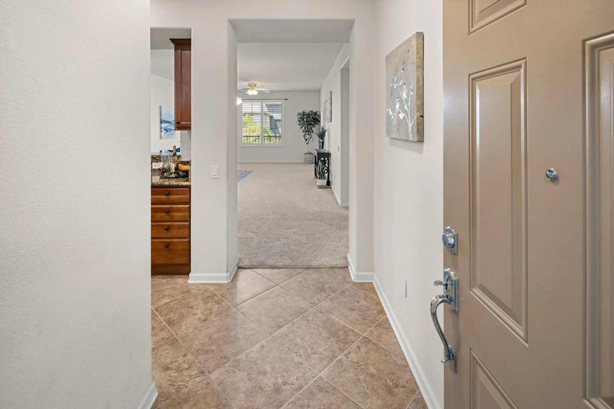 Property Slideshow image 5 of 32 | 1530 topanga ln 202, Lincoln, CA, 95648