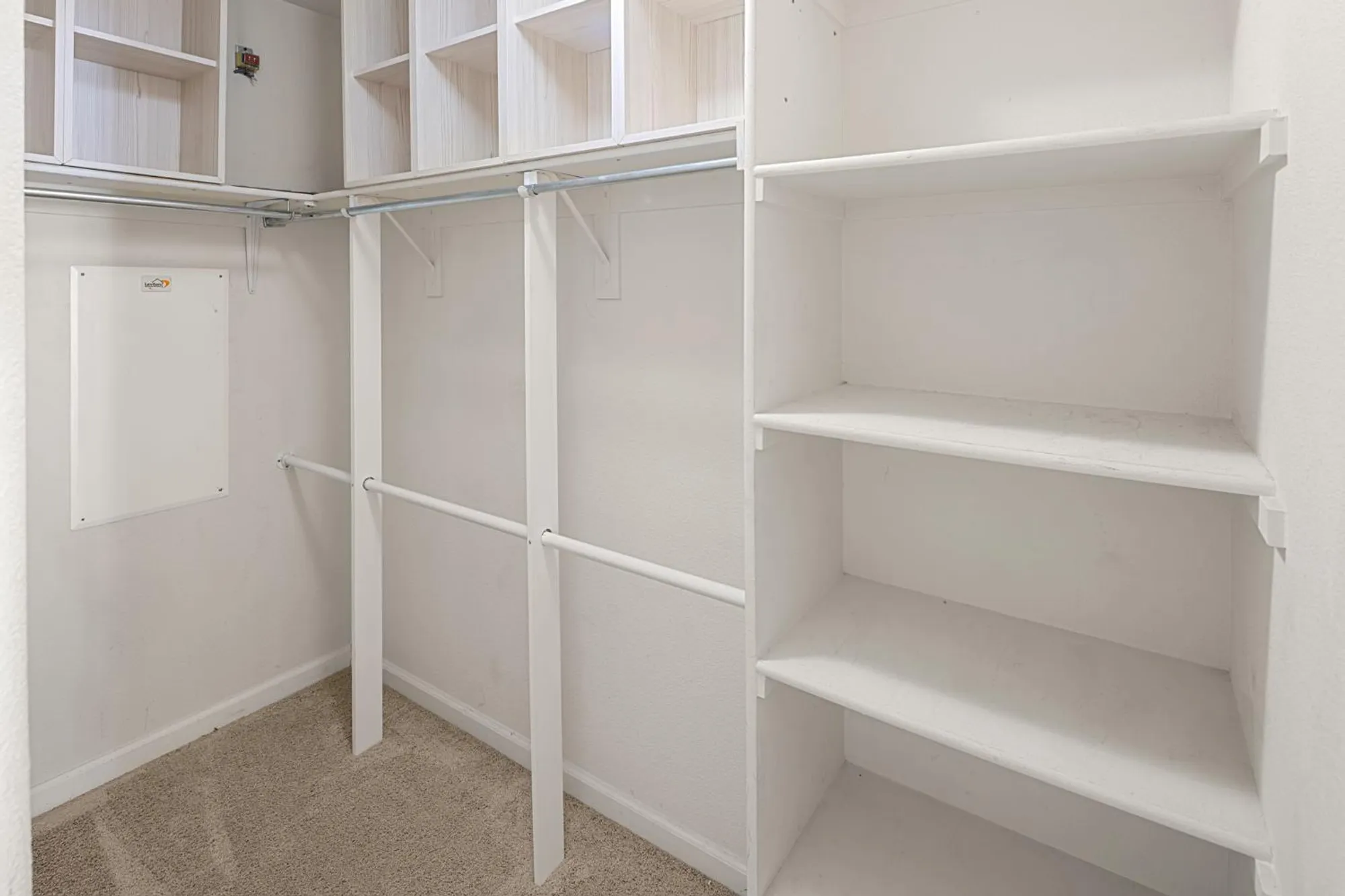 Property Slideshow image 13 of 32 | 1530 topanga ln 202, Lincoln, CA, 95648