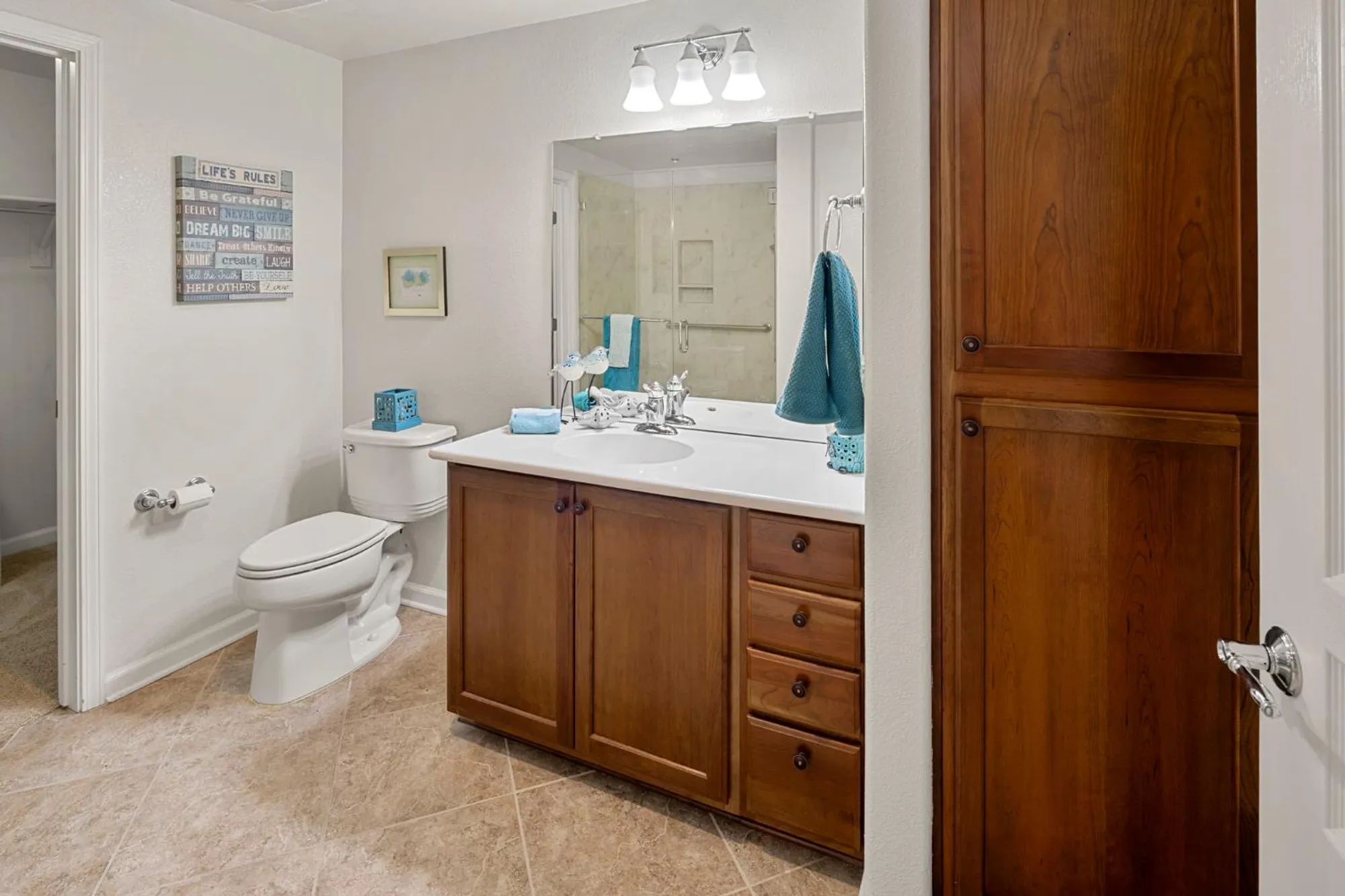 Property Slideshow image 14 of 32 | 1530 topanga ln 202, Lincoln, CA, 95648