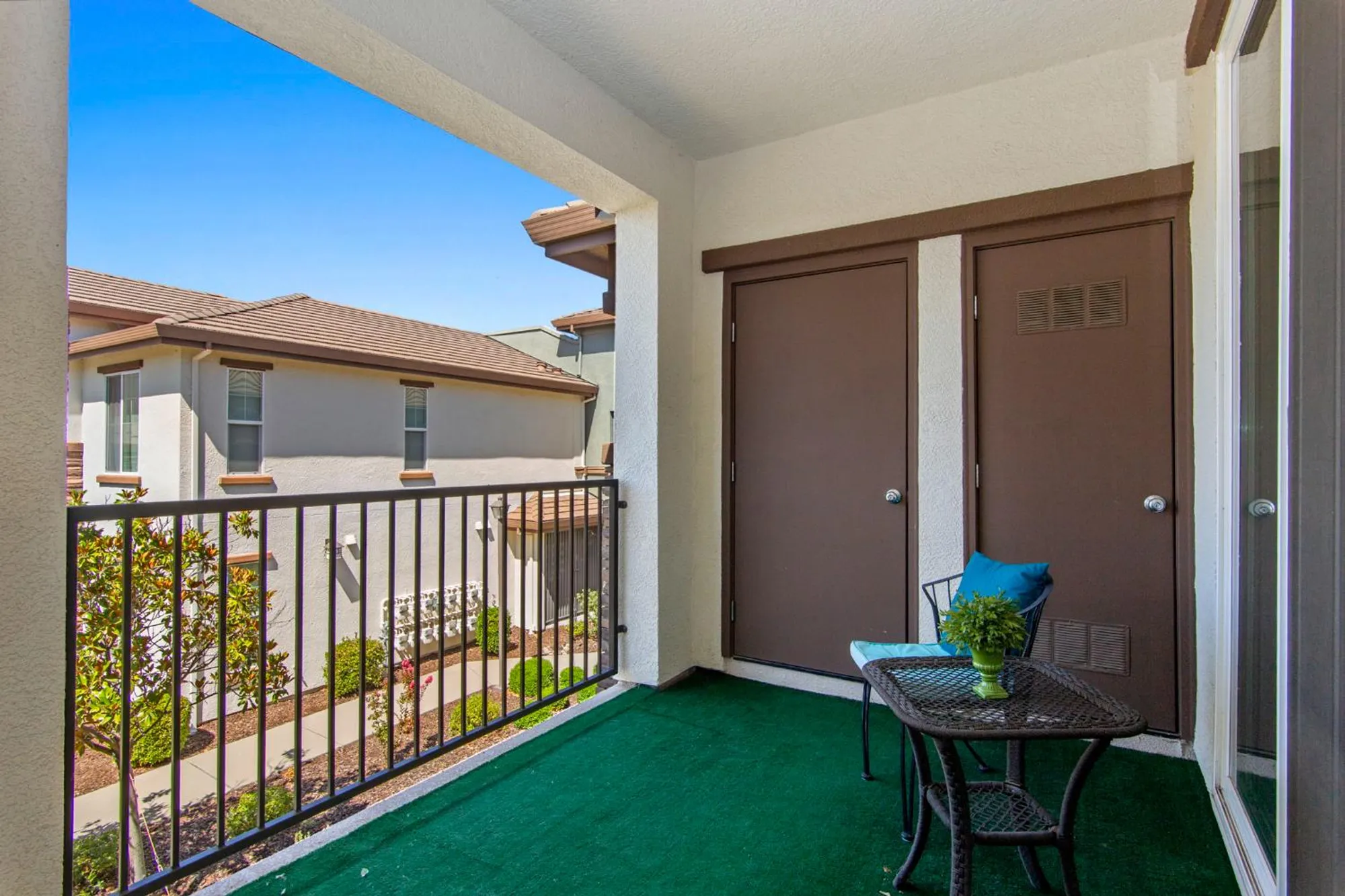 Property Slideshow image 18 of 32 | 1530 topanga ln 202, Lincoln, CA, 95648
