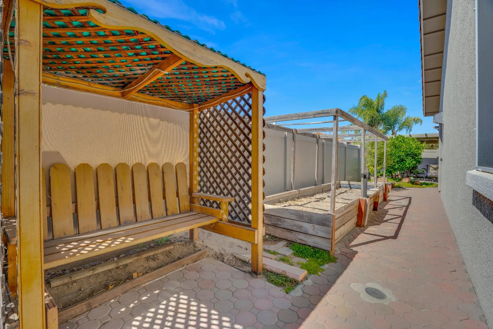 Property Slideshow image 30 of 50 | 2381 nutwood pl, Manteca, CA, 95336