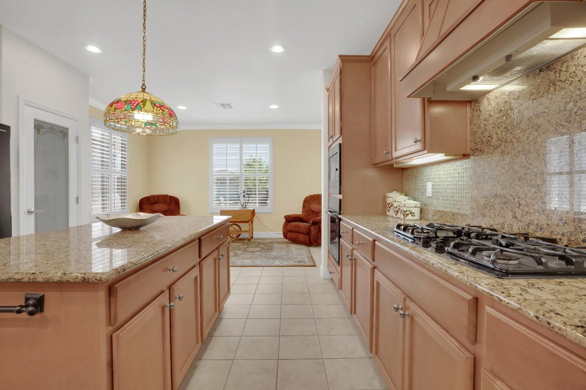 Property Slideshow image 14 of 50 | 2381 nutwood pl, Manteca, CA, 95336