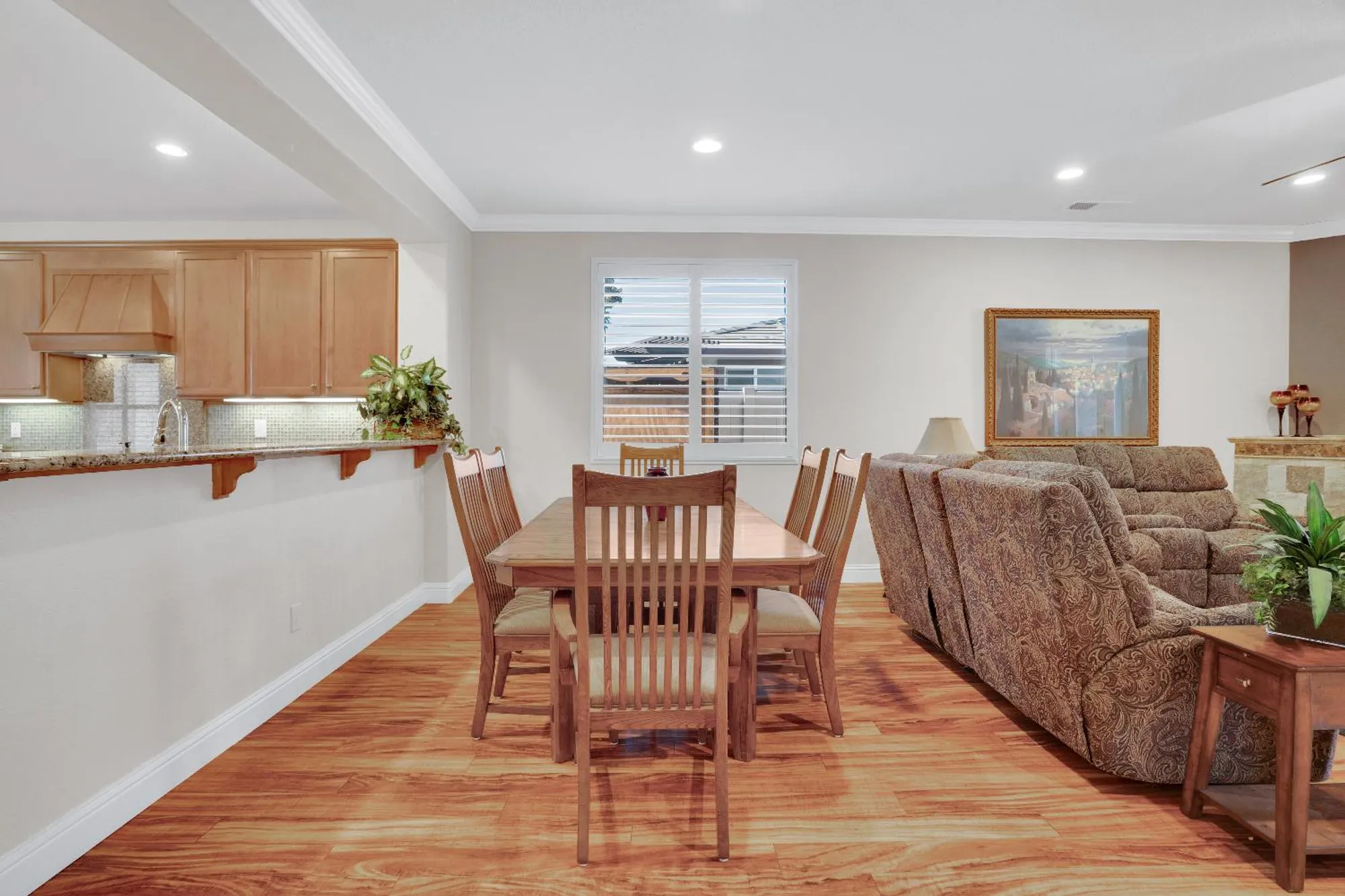 Property Slideshow image 17 of 50 | 2381 nutwood pl, Manteca, CA, 95336