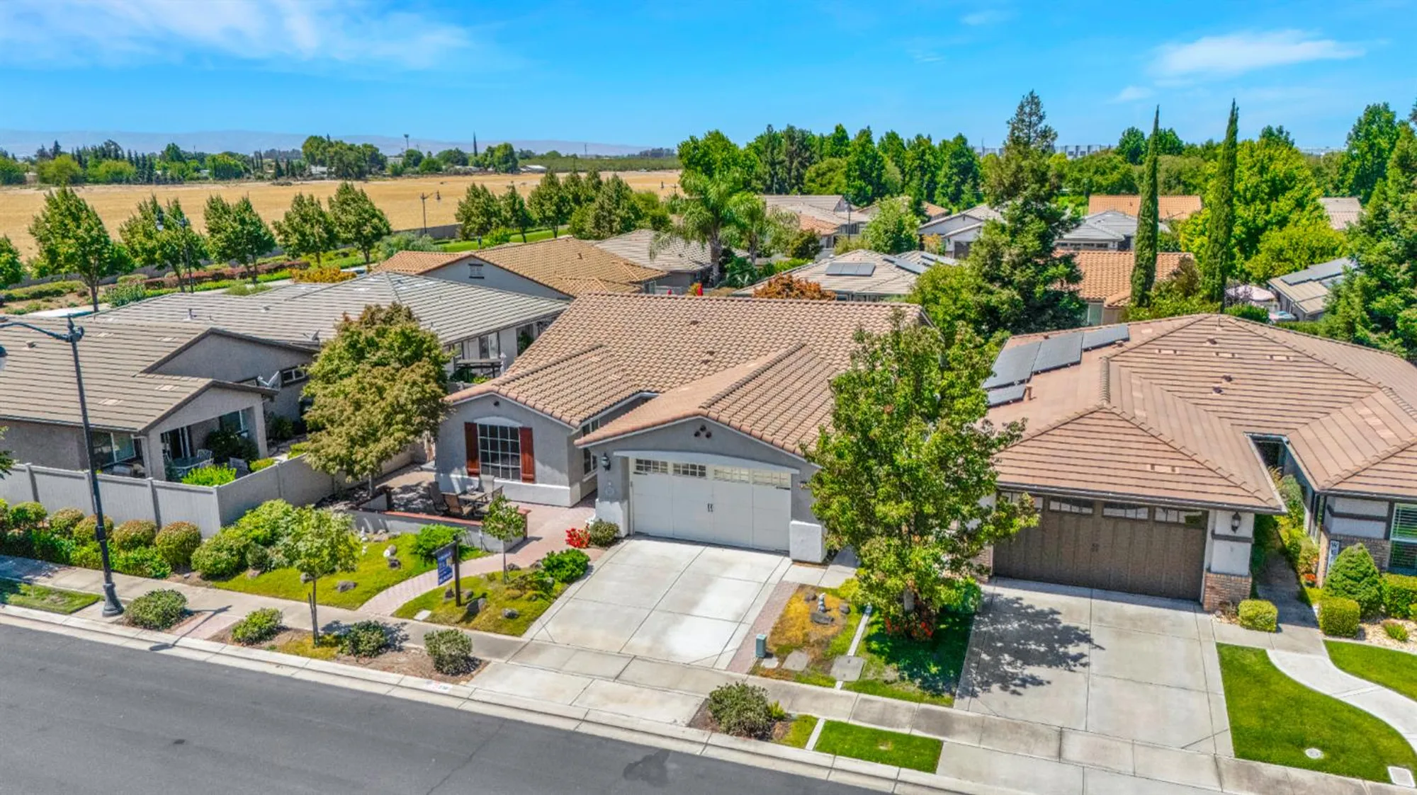 Property Slideshow image 42 of 50 | 2381 nutwood pl, Manteca, CA, 95336