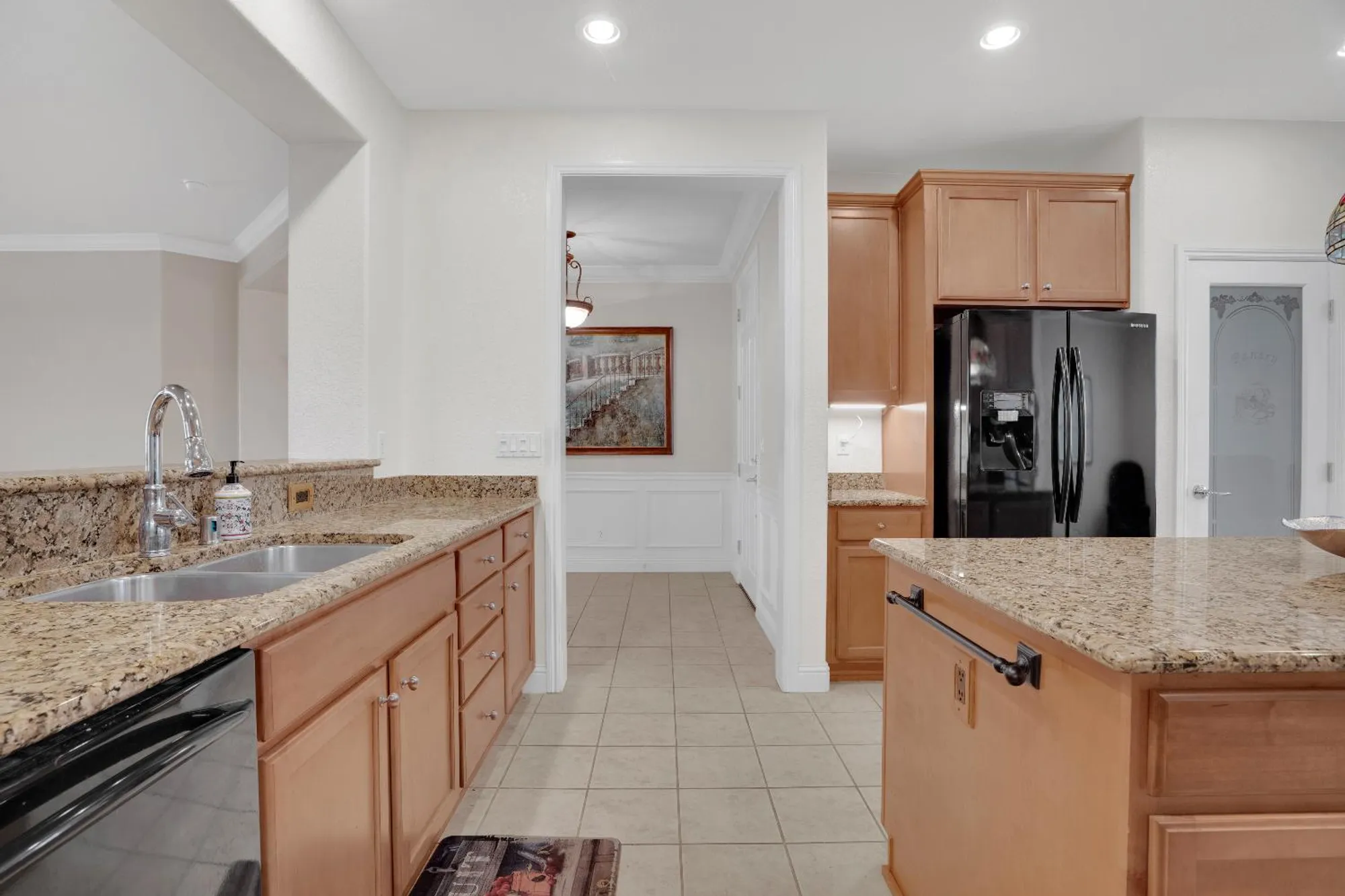 Property Slideshow image 13 of 50 | 2381 nutwood pl, Manteca, CA, 95336