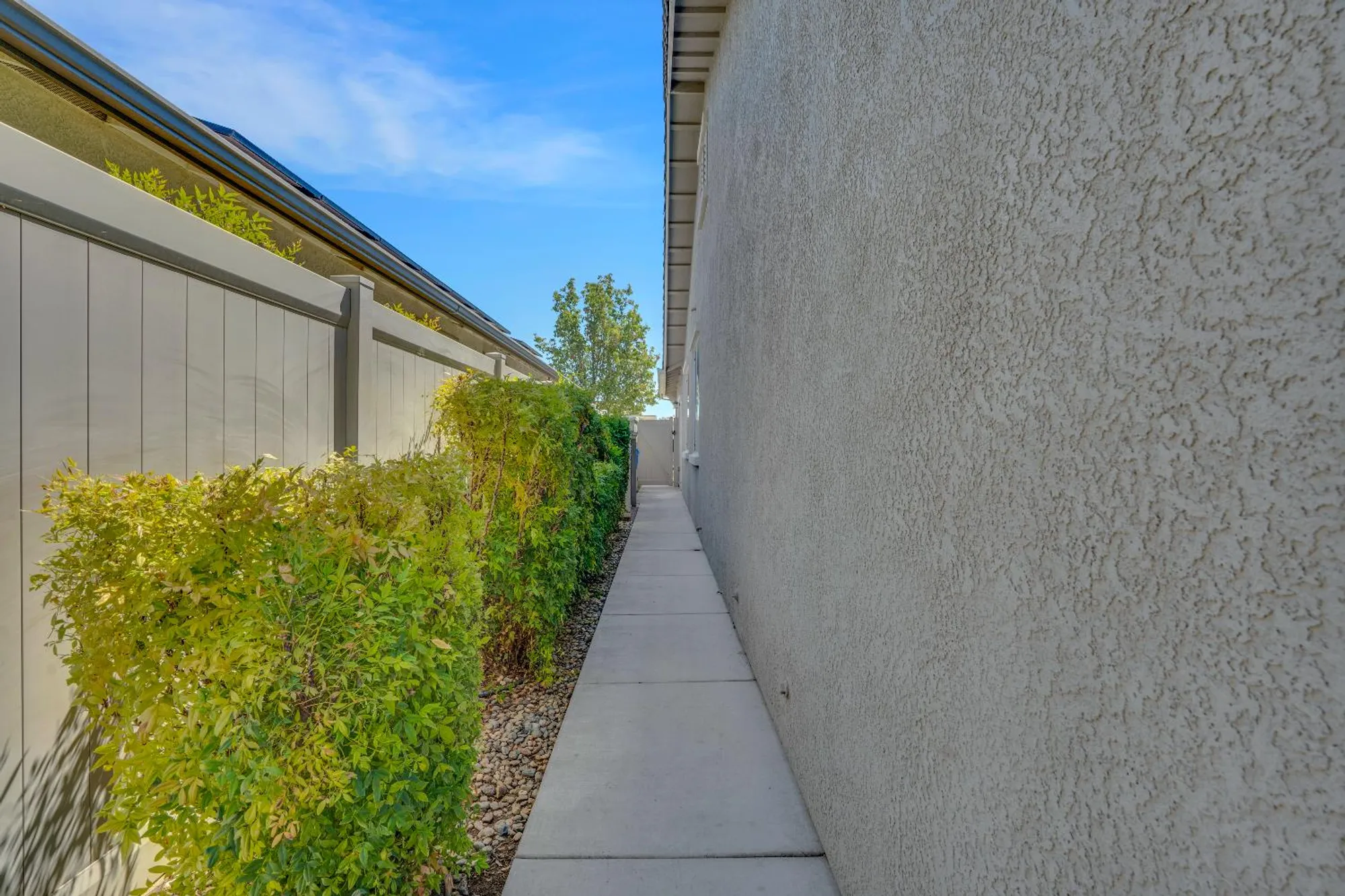 Property Slideshow image 35 of 50 | 2381 nutwood pl, Manteca, CA, 95336