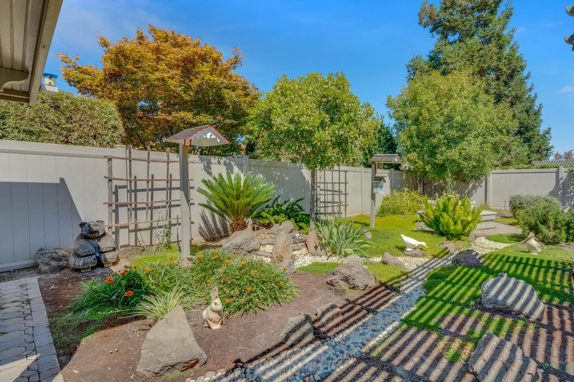 Property Slideshow image 33 of 50 | 2381 nutwood pl, Manteca, CA, 95336