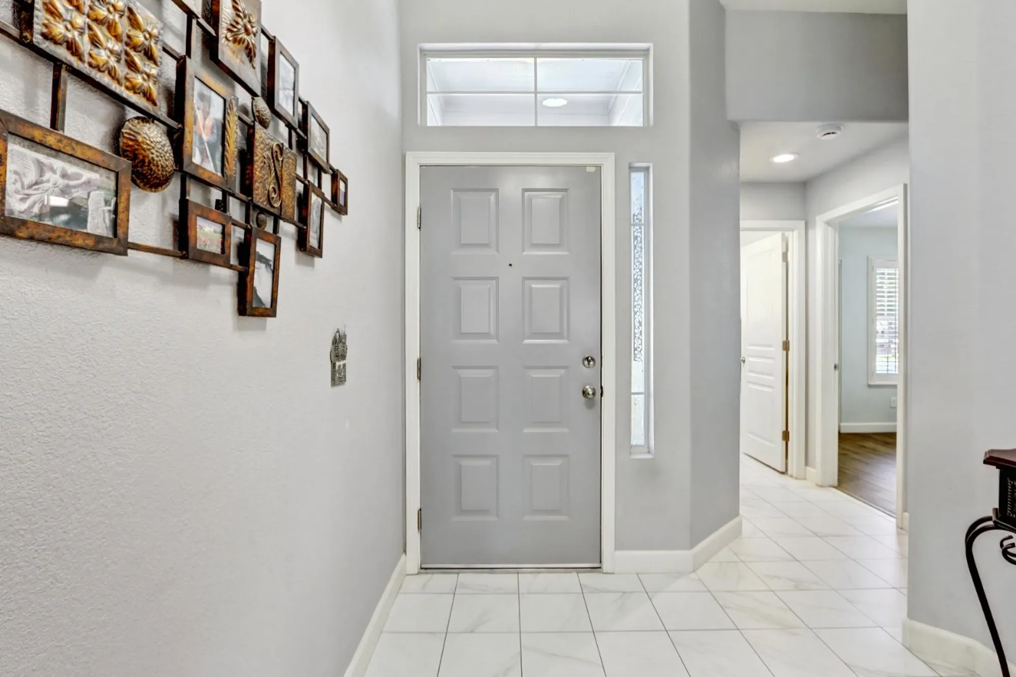 Property Slideshow image 8 of 51 | 7618 sunvaught ln, Sacramento, CA, 95828