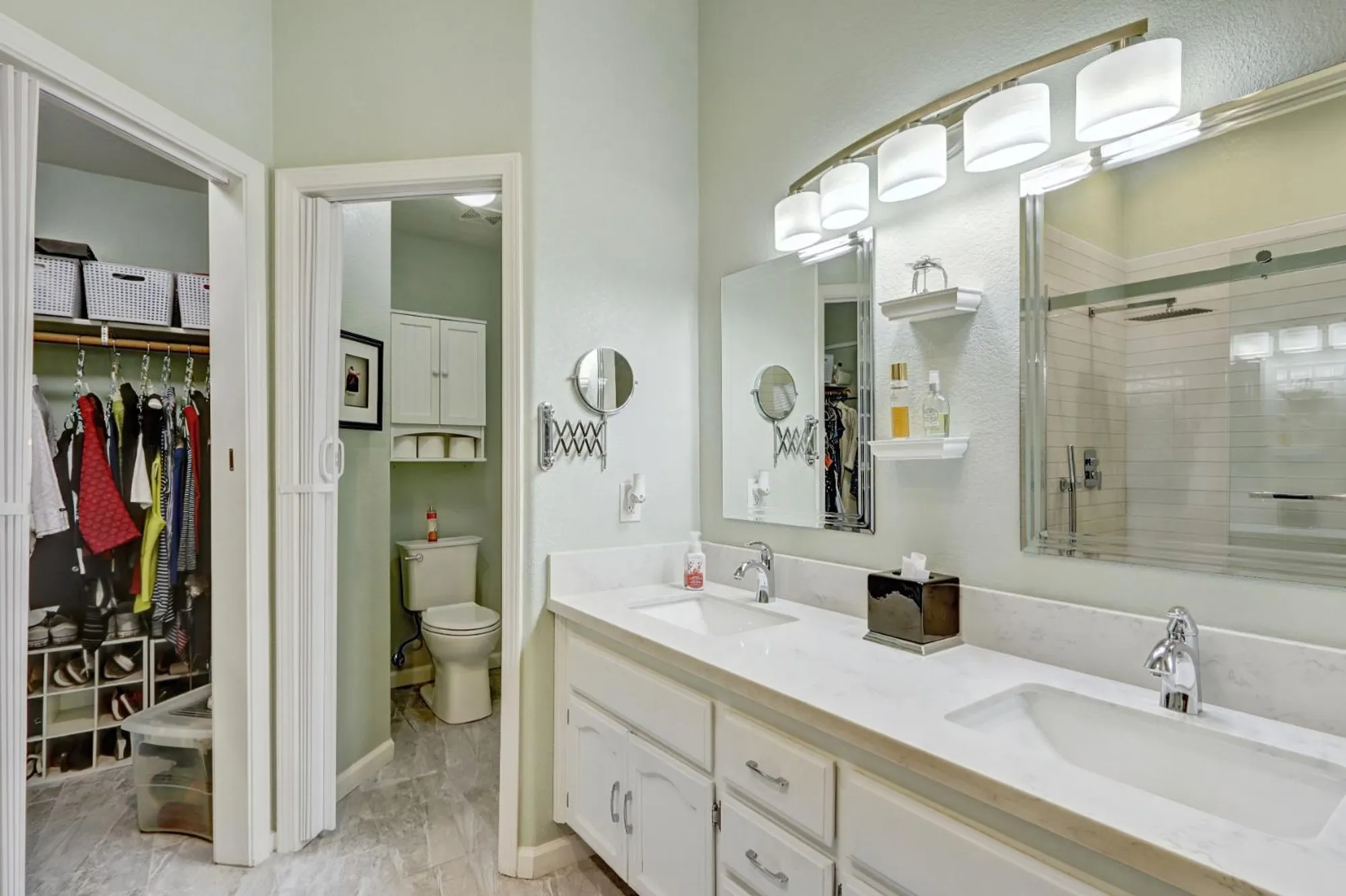 Property Slideshow image 34 of 51 | 7618 sunvaught ln, Sacramento, CA, 95828