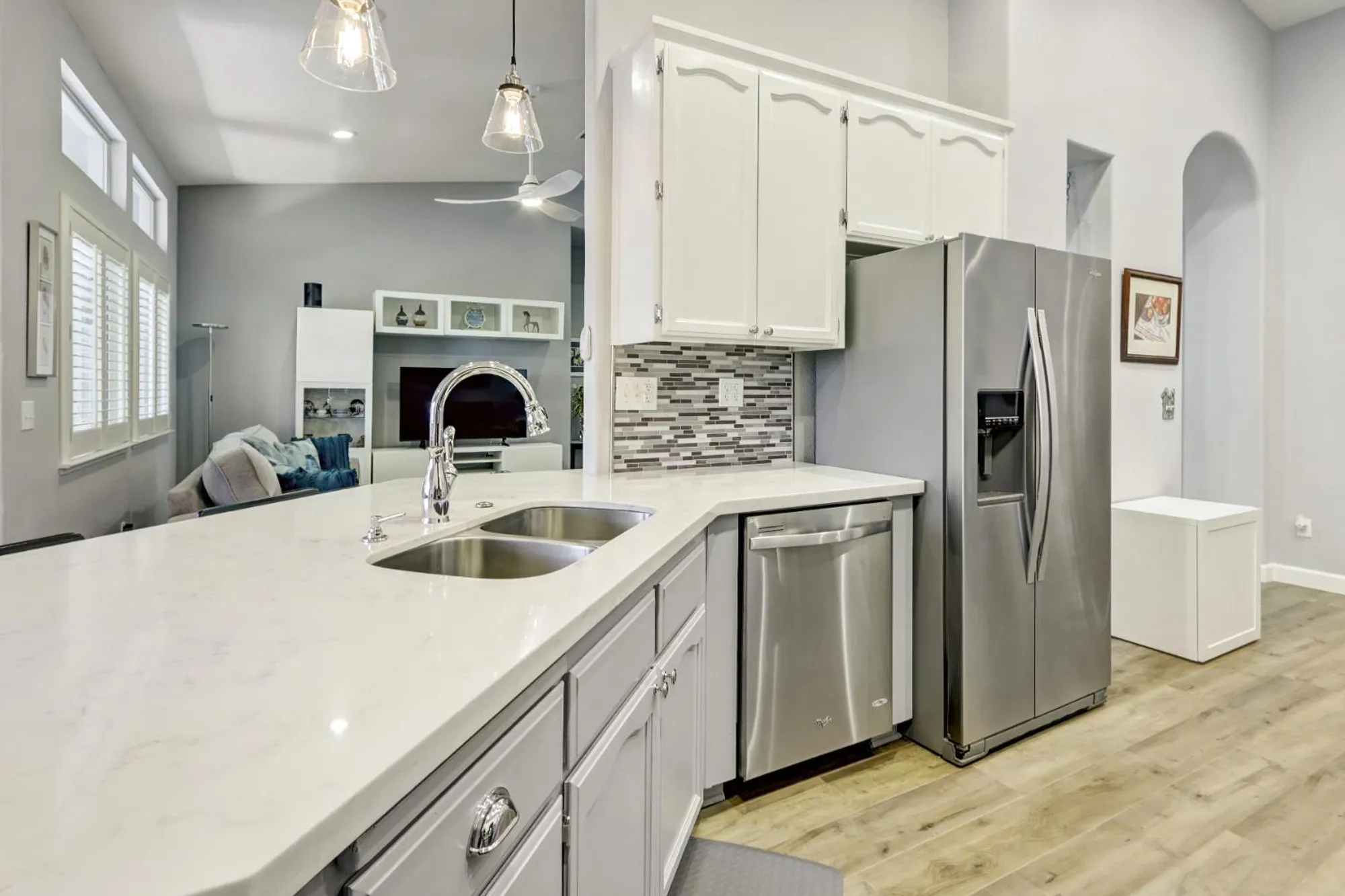 Property Slideshow image 22 of 51 | 7618 sunvaught ln, Sacramento, CA, 95828