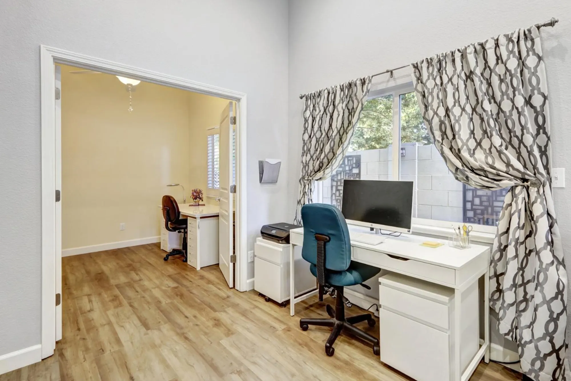 Property Slideshow image 23 of 51 | 7618 sunvaught ln, Sacramento, CA, 95828