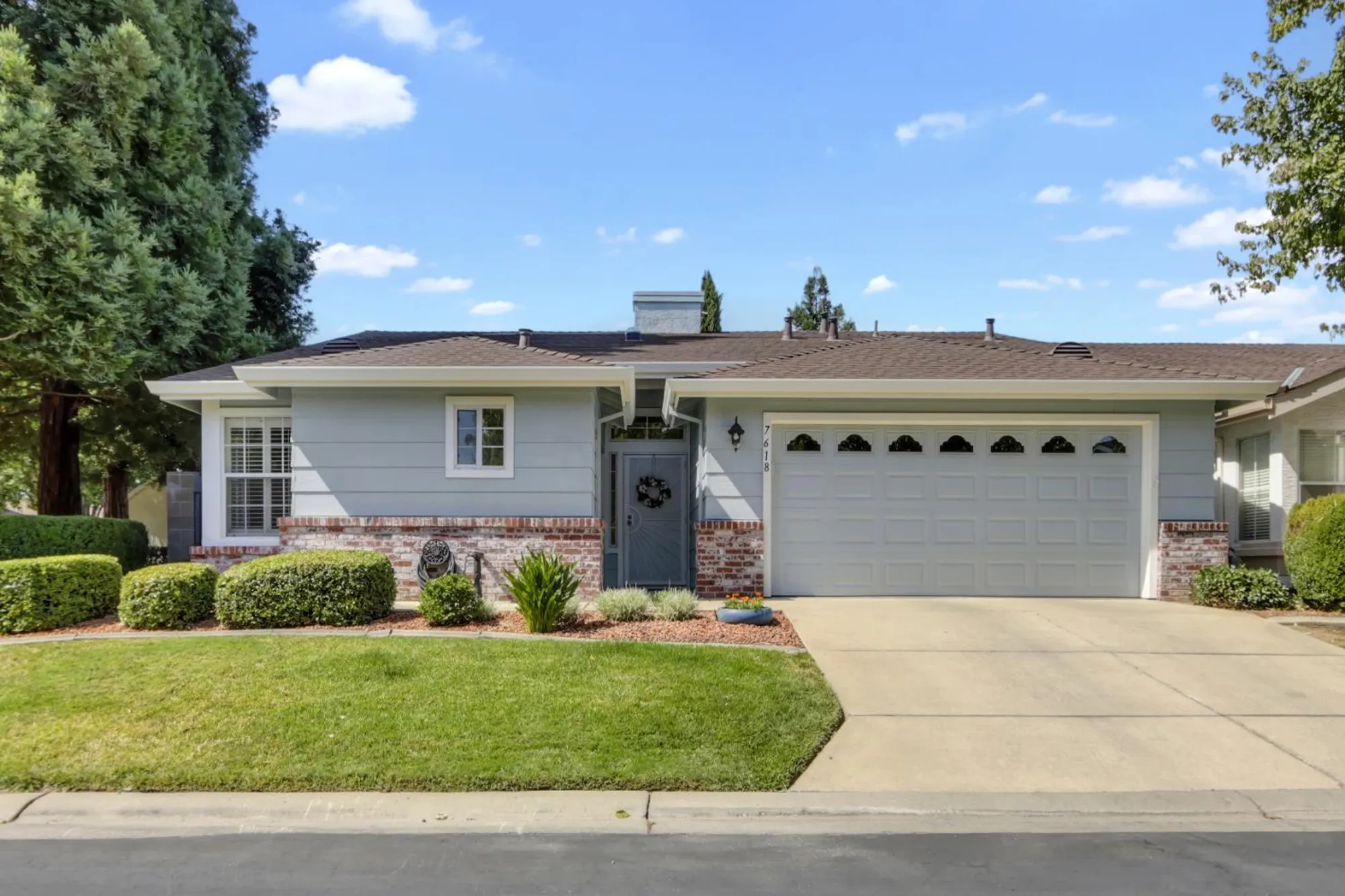 Property Slideshow image 2 of 51 | 7618 sunvaught ln, Sacramento, CA, 95828