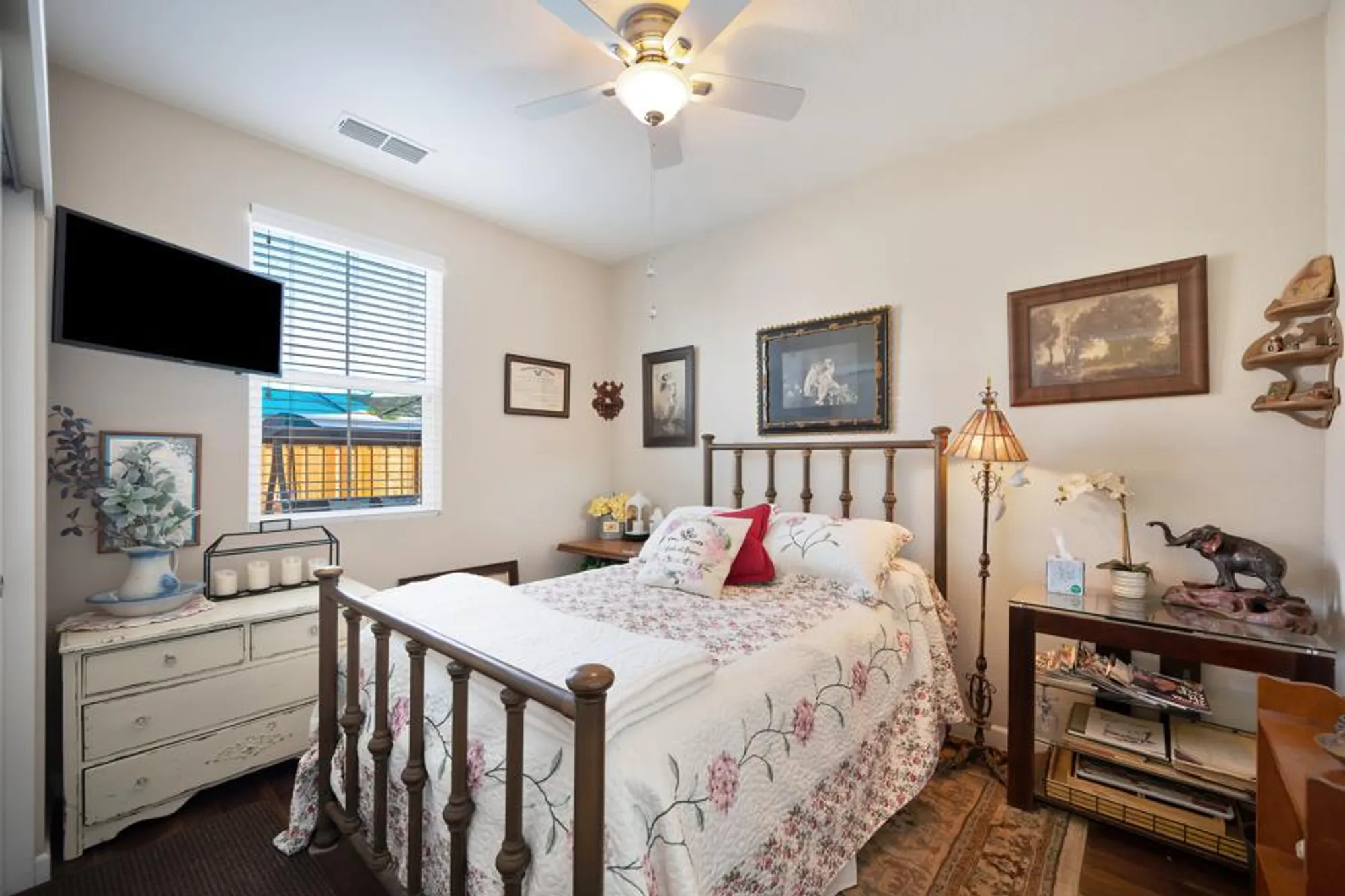 Property Slideshow image 10 of 41 | 9763 dartwell way, Sacramento, CA, 95829