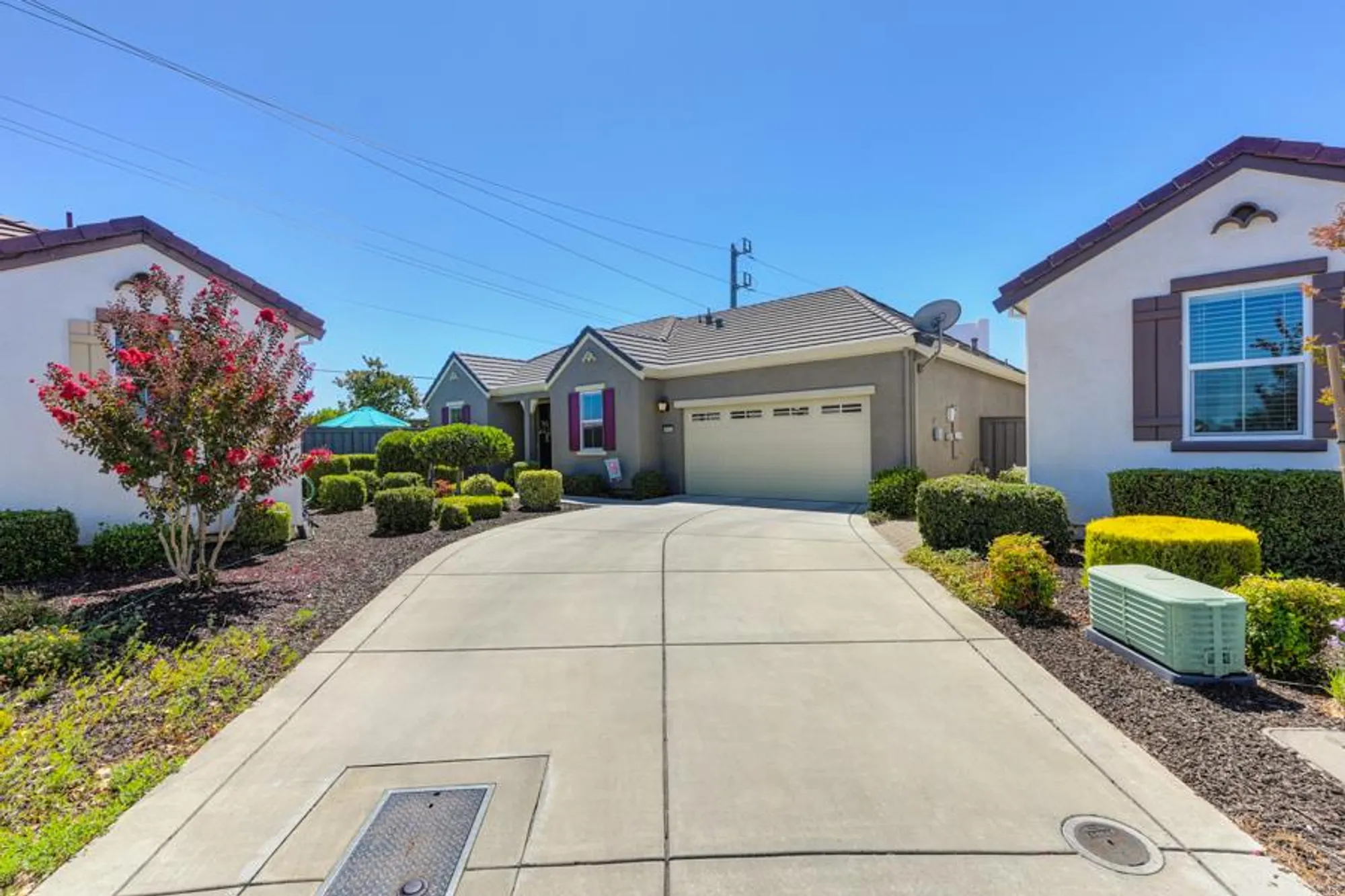 Property Slideshow image 22 of 41 | 9763 dartwell way, Sacramento, CA, 95829