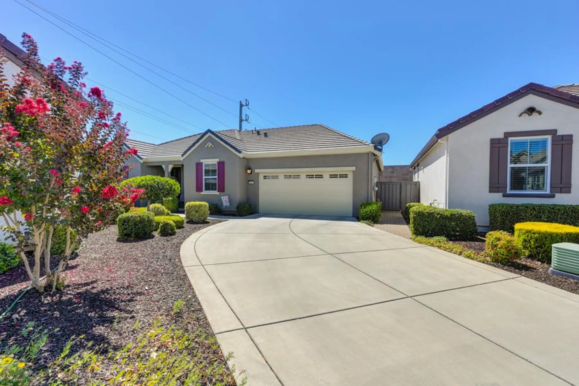 Property Slideshow image 19 of 41 | 9763 dartwell way, Sacramento, CA, 95829