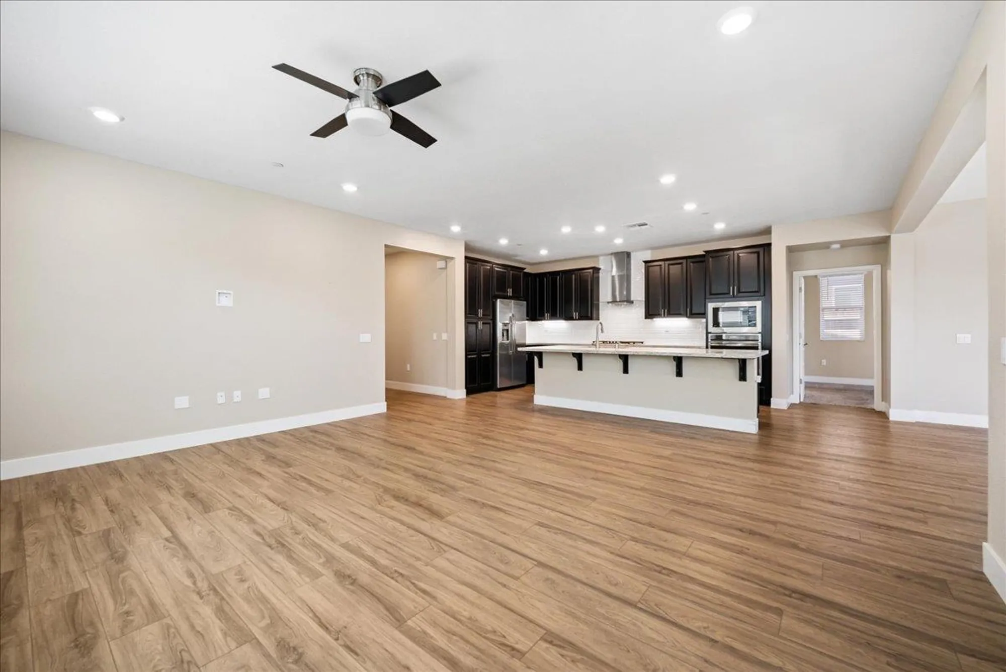 Property Slideshow image 7 of 38 | 7040 orbital ln, Roseville, CA, 95747