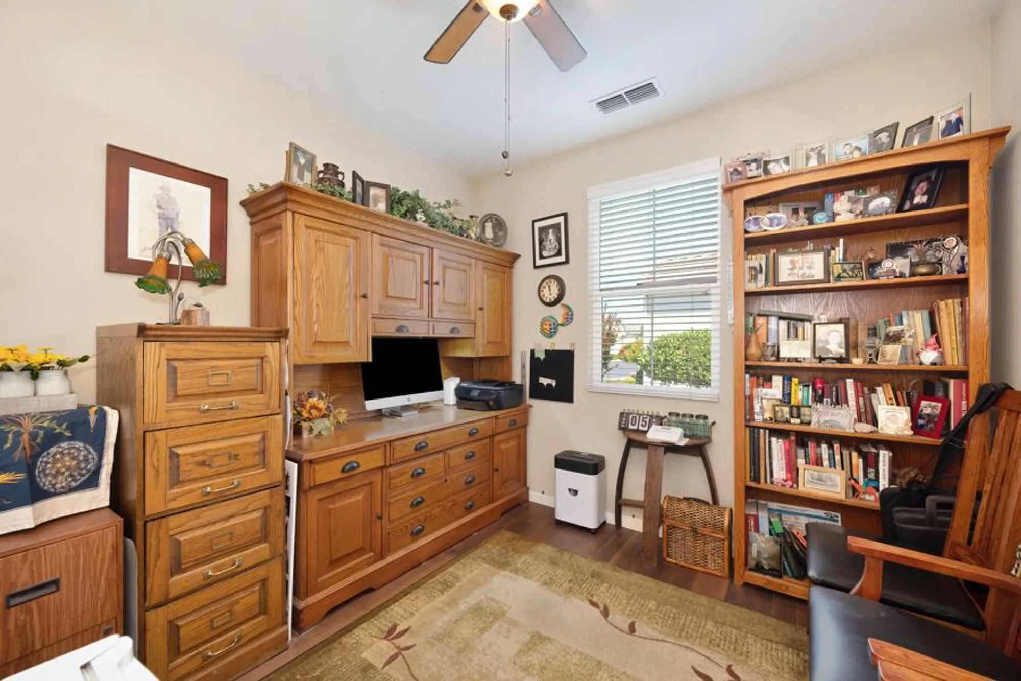 Property Slideshow image 8 of 41 | 9763 dartwell way, Sacramento, CA, 95829