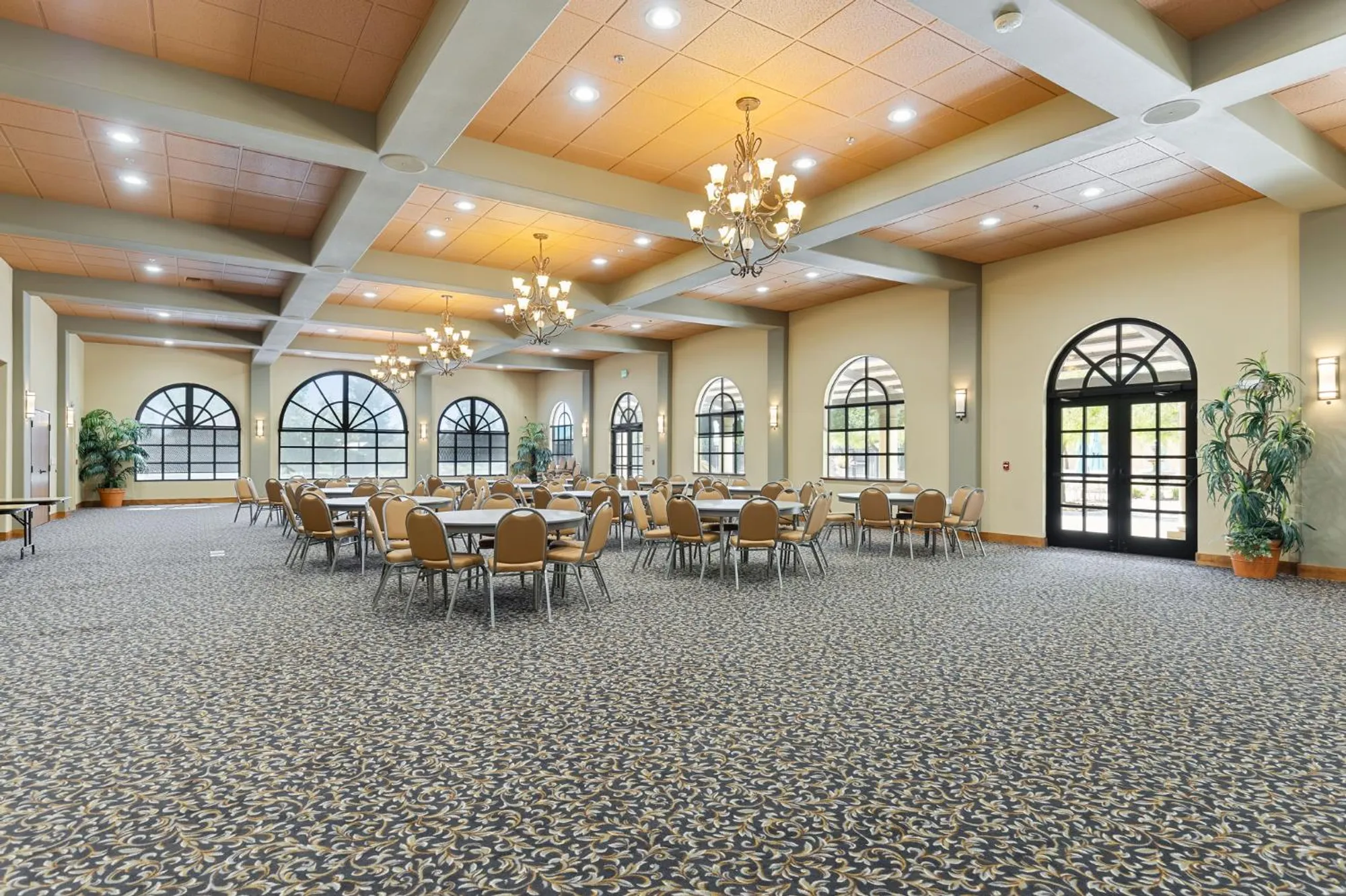 Property Slideshow image 33 of 38 | 4036 hovnanian dr, Sacramento, CA, 95834