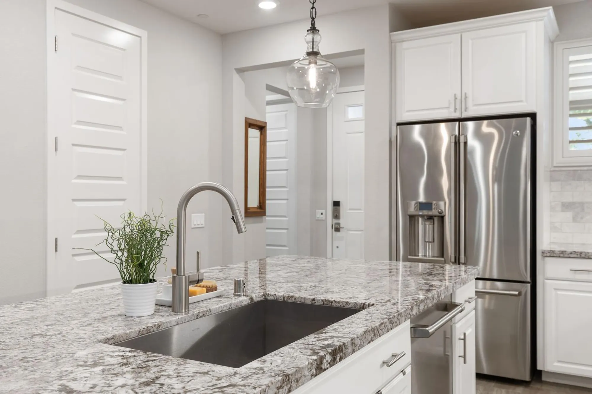 Property Slideshow image 7 of 38 | 4036 hovnanian dr, Sacramento, CA, 95834