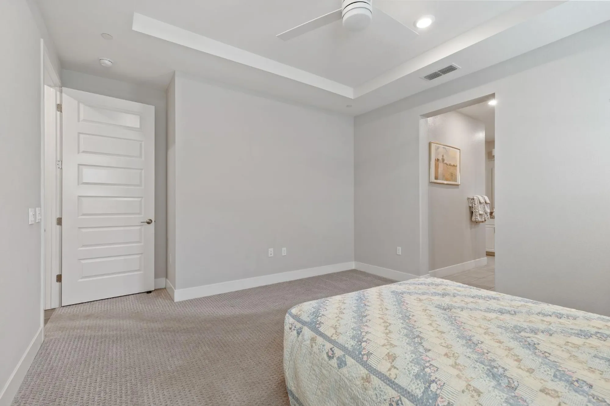 Property Slideshow image 12 of 38 | 4036 hovnanian dr, Sacramento, CA, 95834