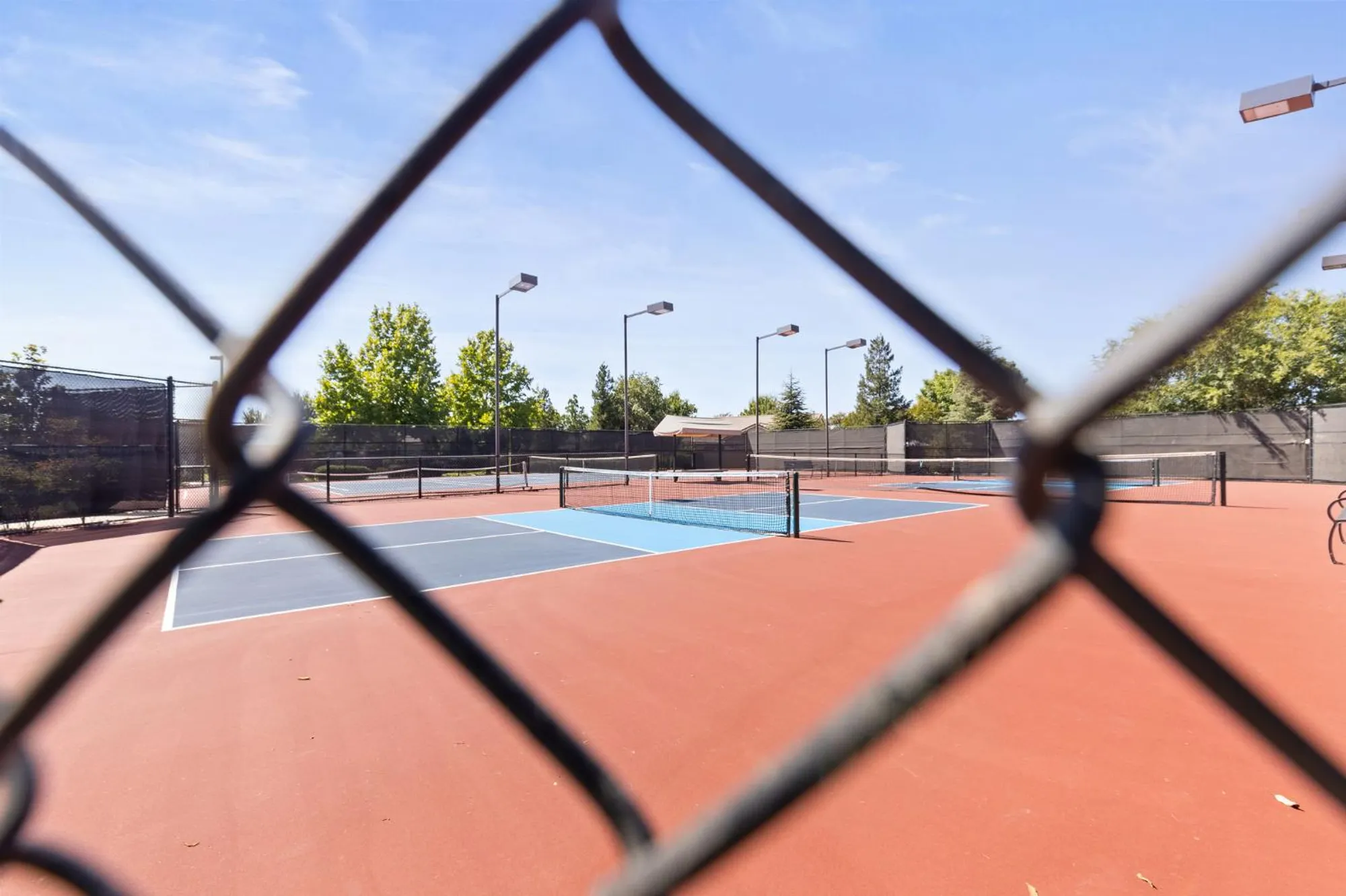 Property Slideshow image 34 of 38 | 4036 hovnanian dr, Sacramento, CA, 95834