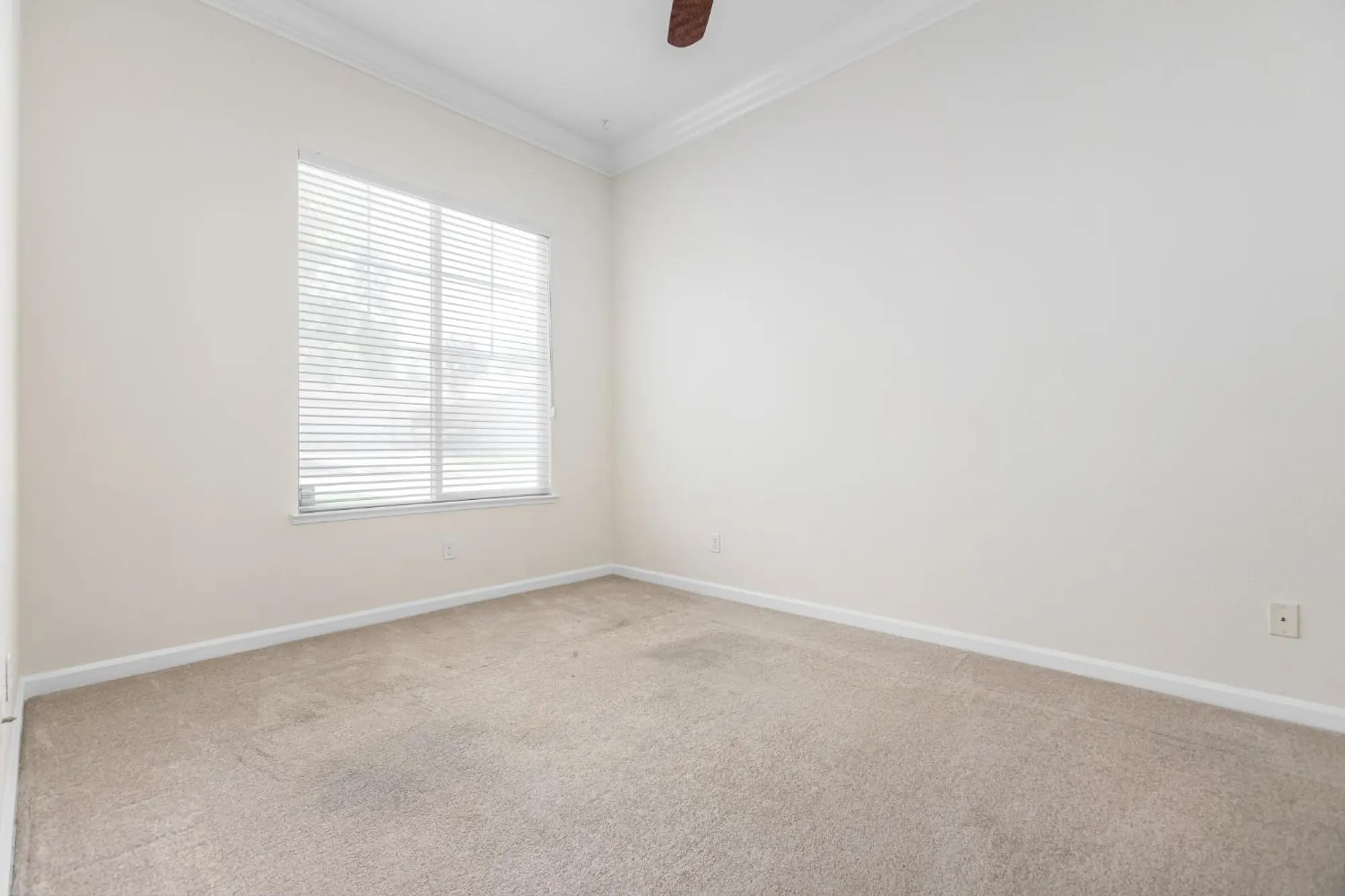 Property Slideshow image 26 of 41 | 4000 coldwater dr, Rocklin, CA, 95765