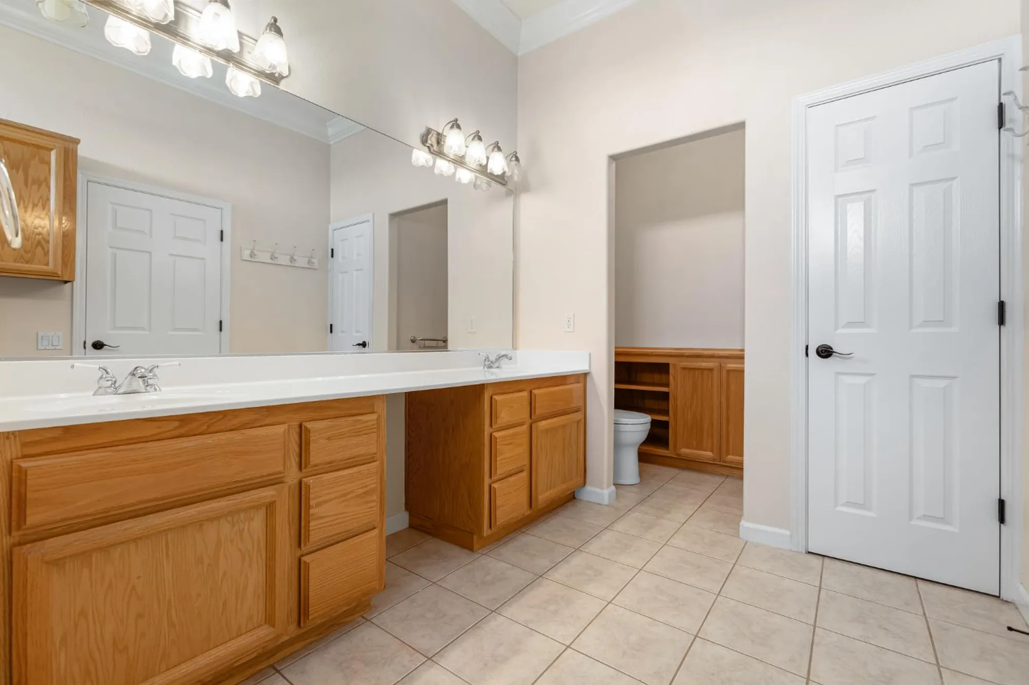 Property Slideshow image 20 of 41 | 4000 coldwater dr, Rocklin, CA, 95765
