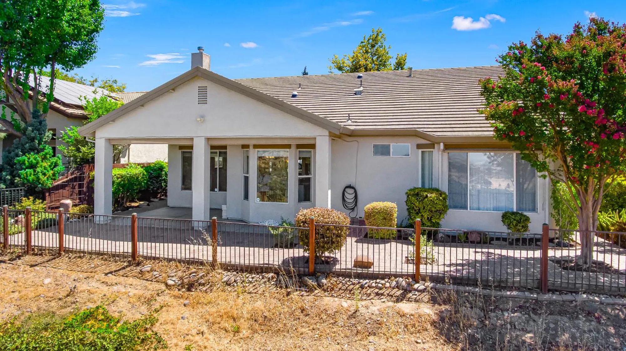 Property Slideshow image 35 of 41 | 4000 coldwater dr, Rocklin, CA, 95765