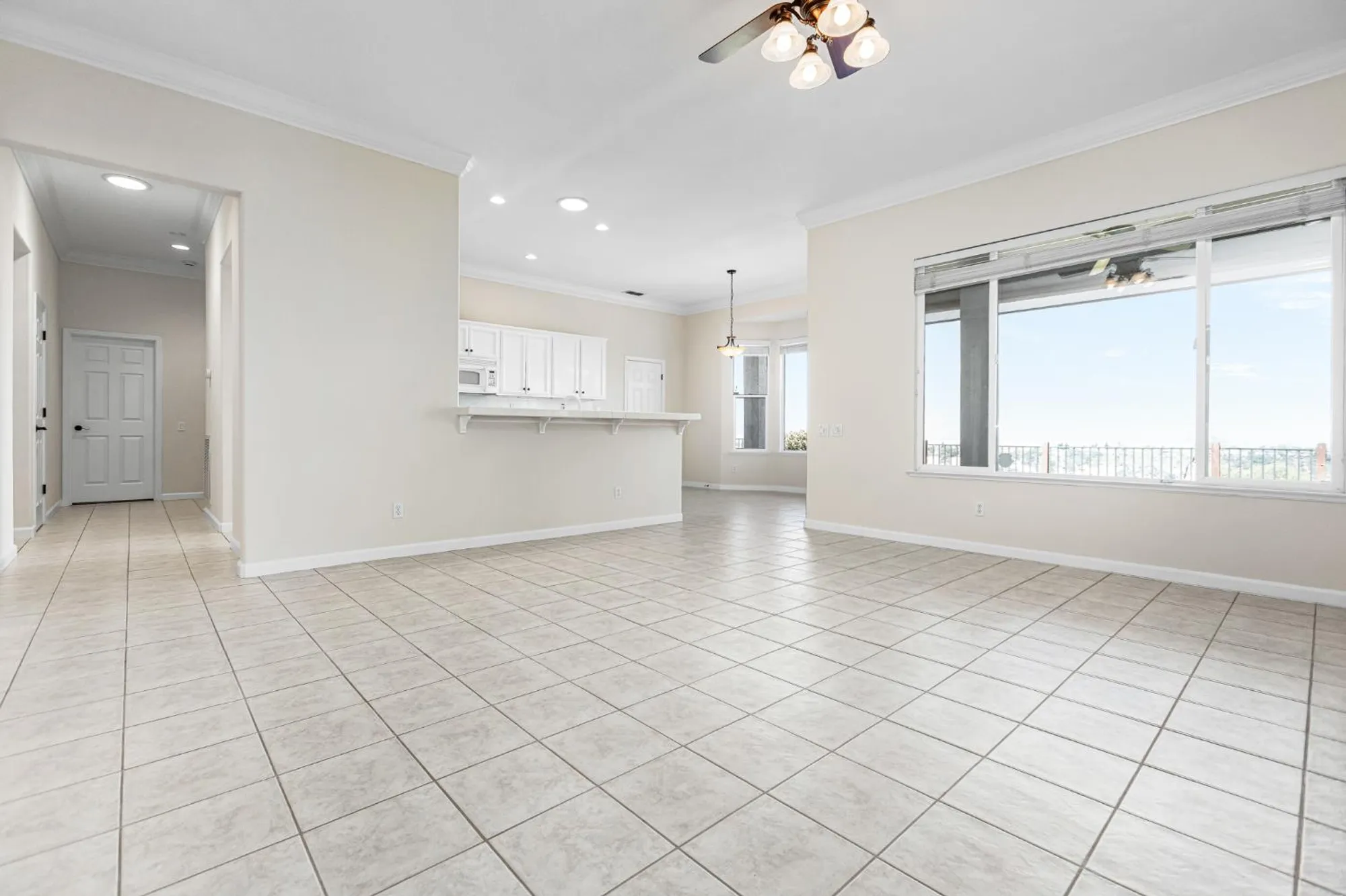 Property Slideshow image 10 of 41 | 4000 coldwater dr, Rocklin, CA, 95765