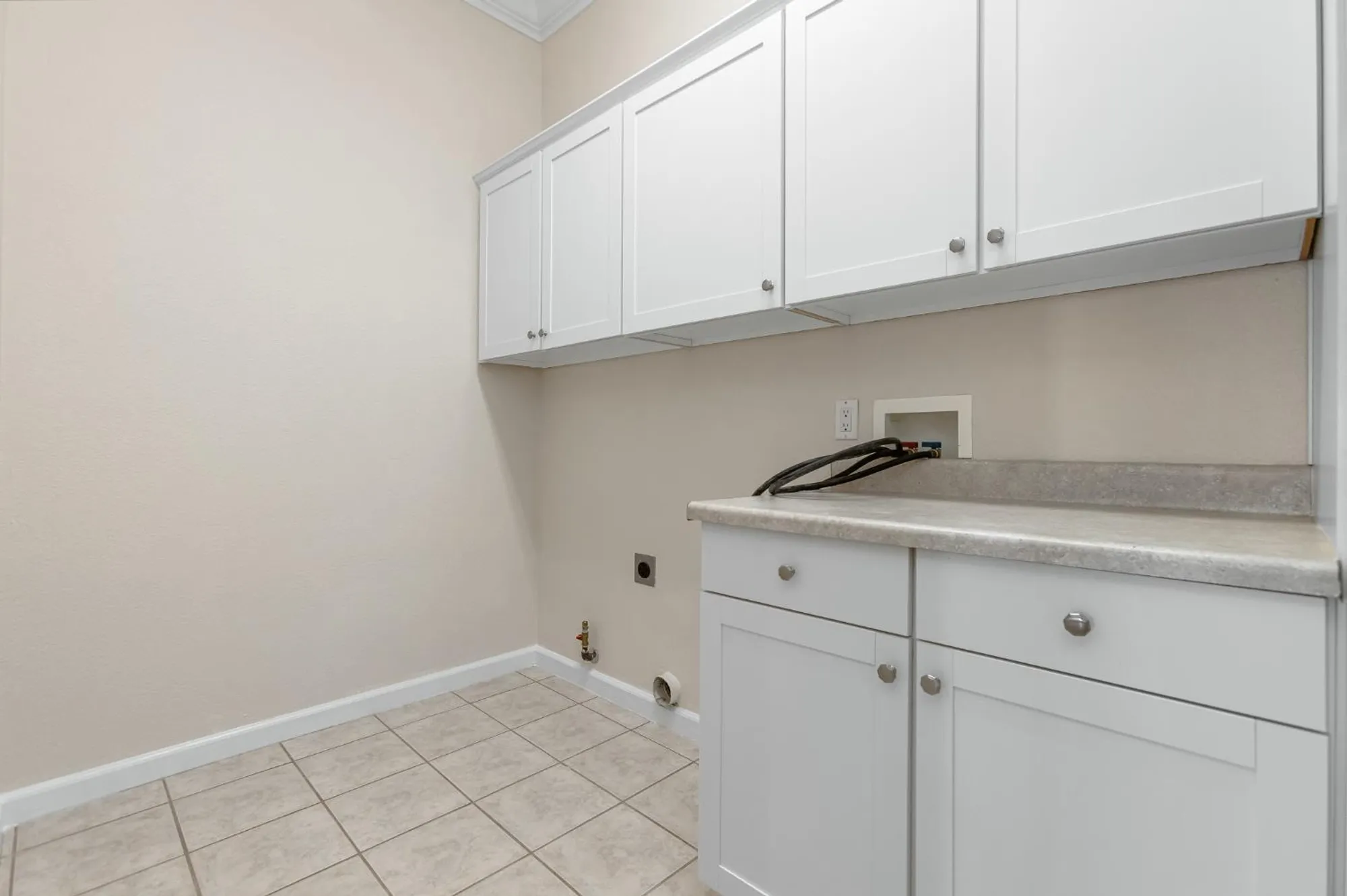 Property Slideshow image 28 of 41 | 4000 coldwater dr, Rocklin, CA, 95765