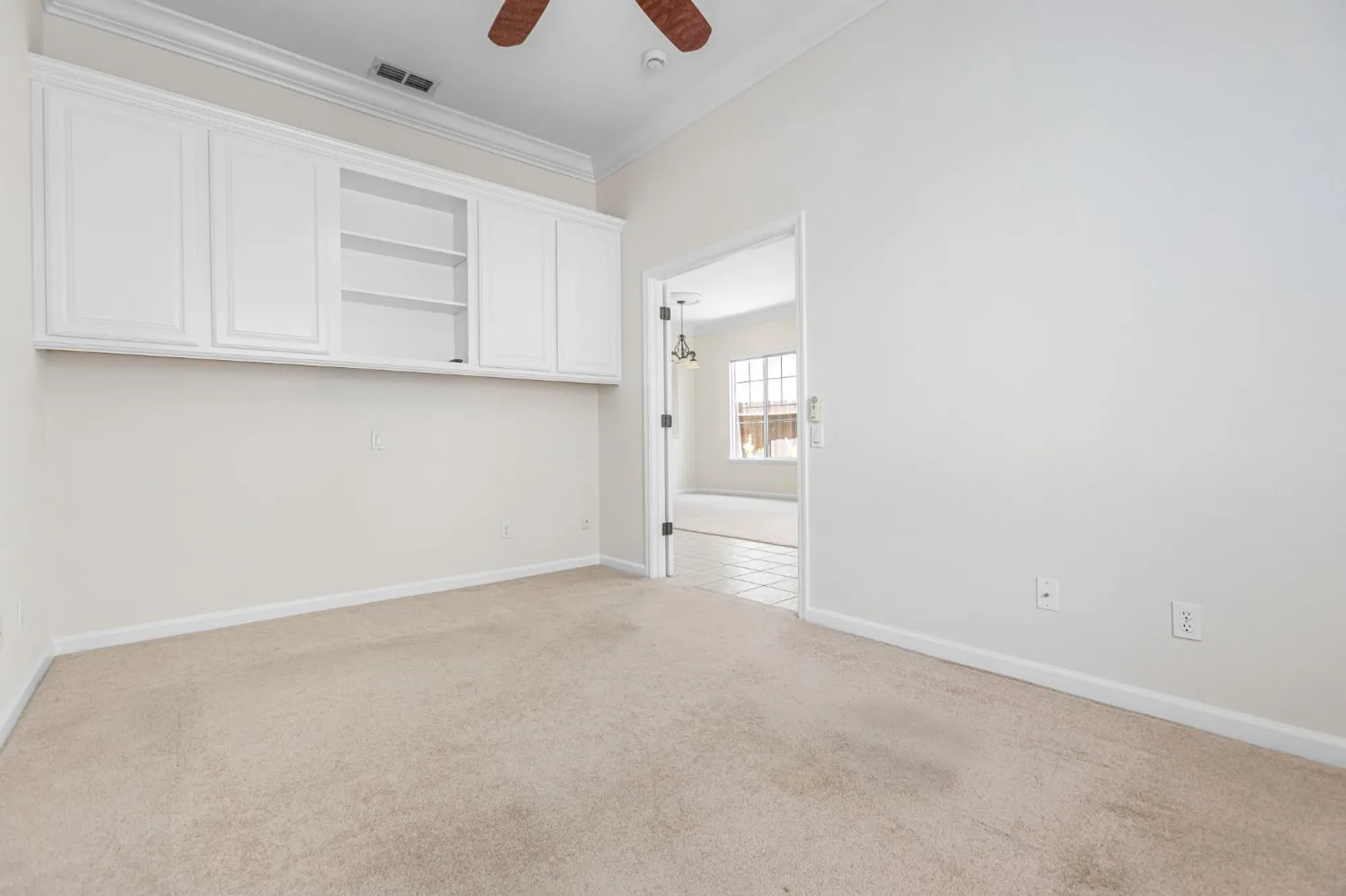 Property Slideshow image 27 of 41 | 4000 coldwater dr, Rocklin, CA, 95765