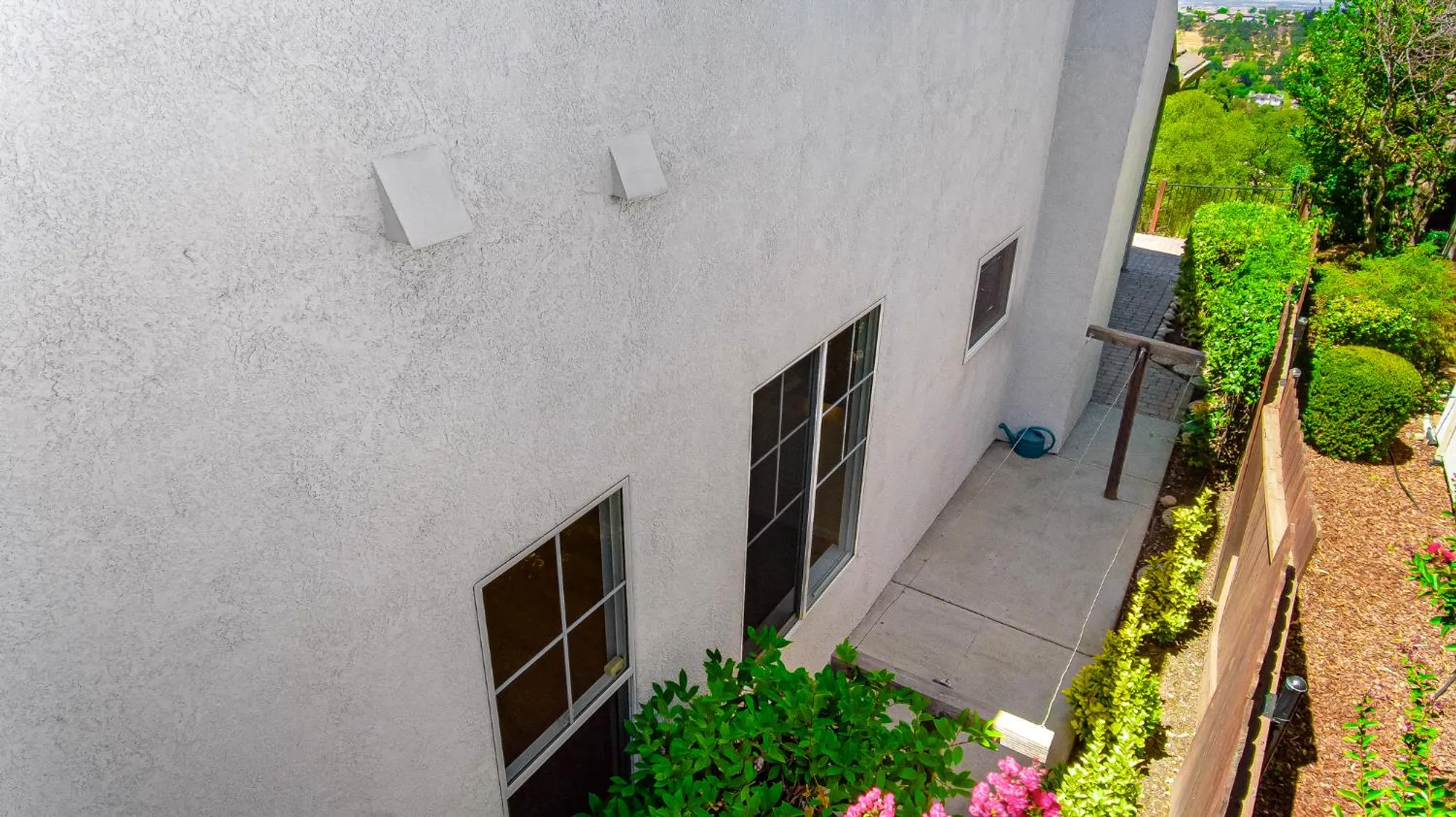 Property Slideshow image 33 of 41 | 4000 coldwater dr, Rocklin, CA, 95765